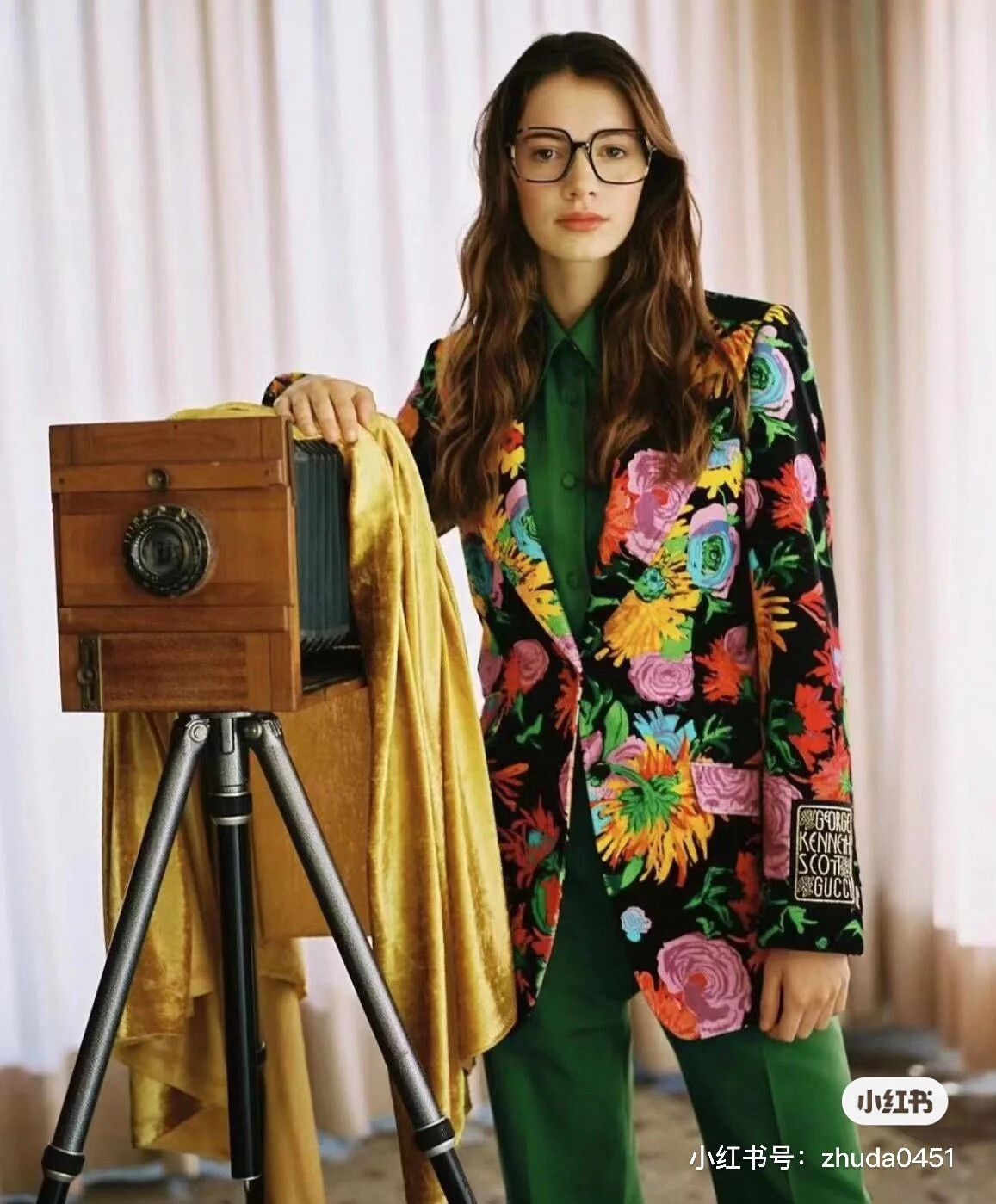 Gucci Gucci Printed Black Velvet Blazer Size S / US 4 / IT 40 - 9 Thumbnail