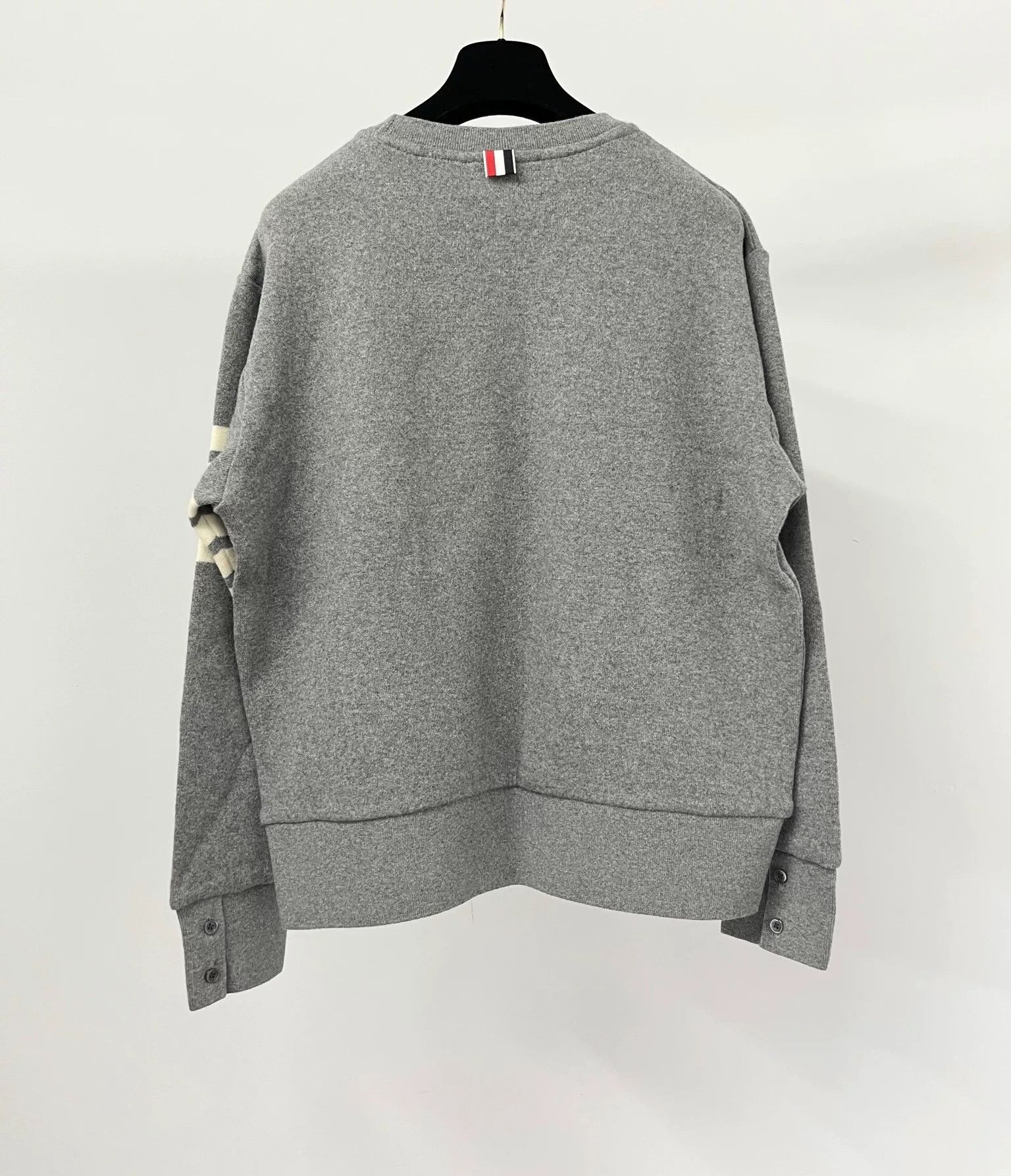 Thom Browne Thom Browne Gray 4-Stripe Cashmere Sweater Size US M / EU 48-50 / 2 - 2 Thumbnail