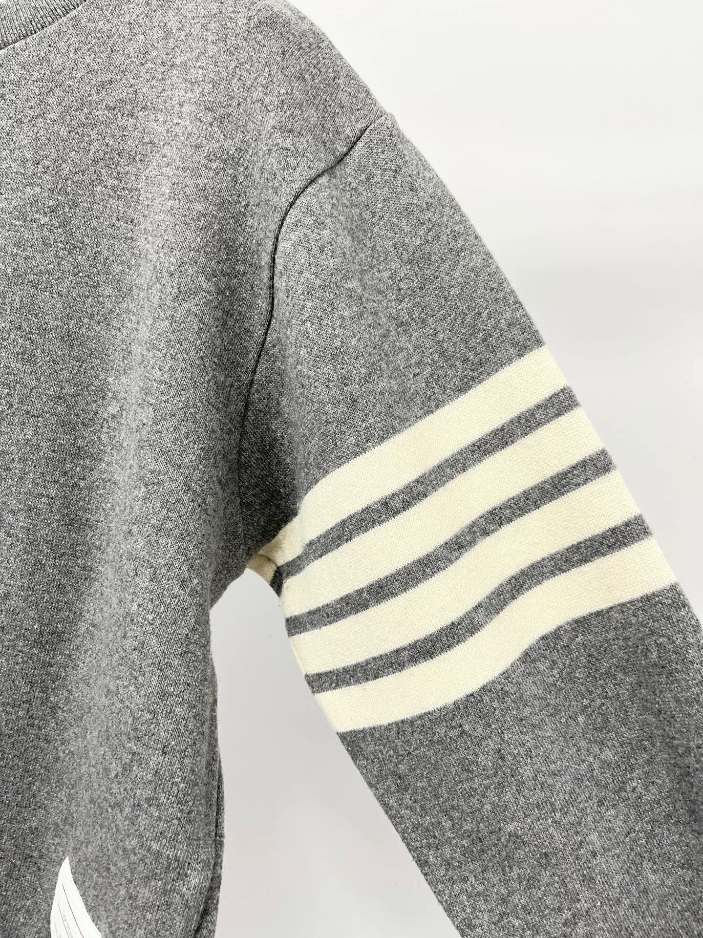 Thom Browne Thom Browne Gray 4-Stripe Cashmere Sweater Size US M / EU 48-50 / 2 - 4 Thumbnail