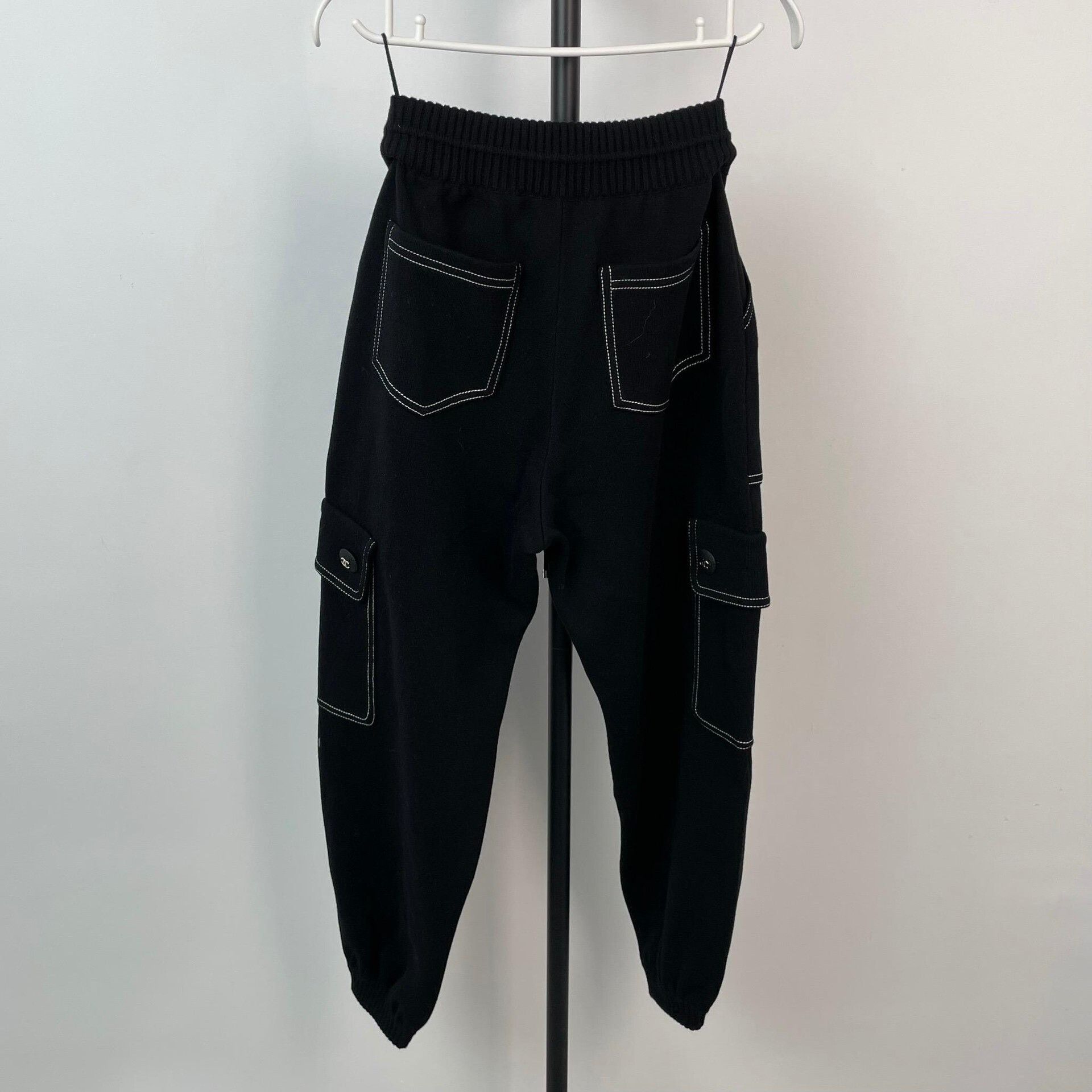 Chanel Chanel Women's Casual Pants Size 36" / US 14 / IT 50 - 2 Thumbnail