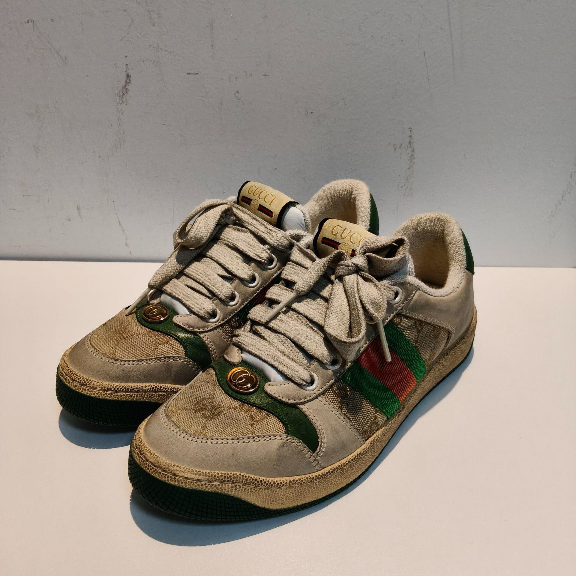 Gucci Gucci Monogram Sneakers Size 35 Size US 4 / IT 34 - 2 Thumbnail
