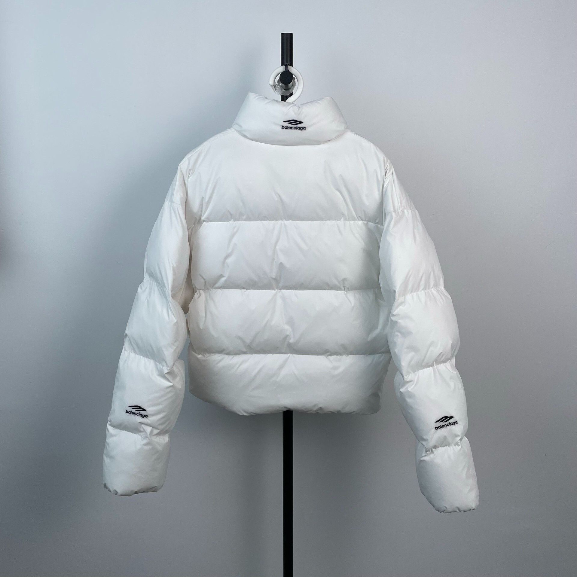 Balenciaga Balenciaga White Ski Short Down Jacket Size XXS / US 00 / IT 34 - 2 Thumbnail