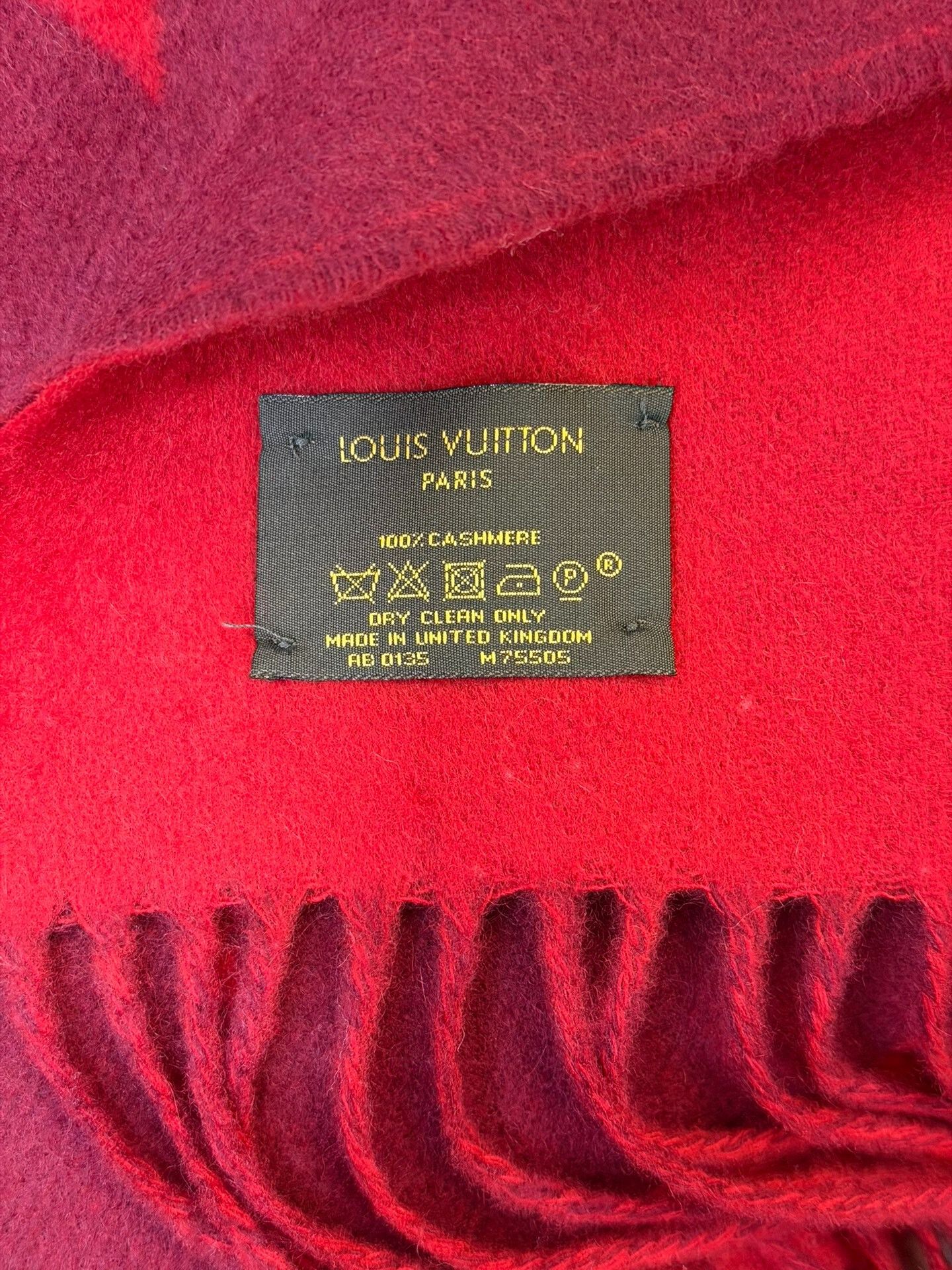 Louis Vuitton Louis Vuitton Red Monogram Cashmere Scarf Size ONE SIZE - 3 Thumbnail