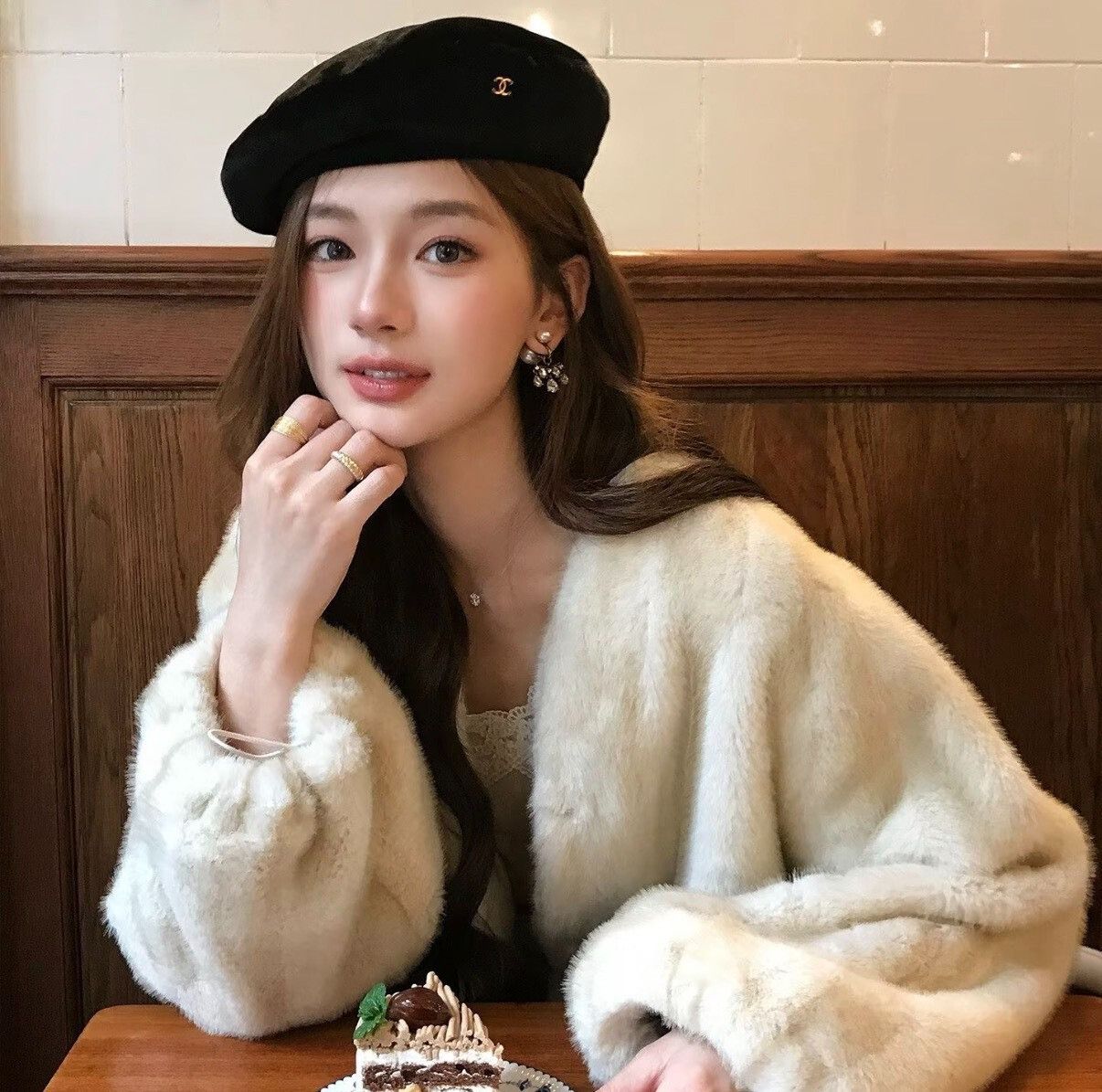 Chanel Chanel Black Velvet Beret Size M Size ONE SIZE - 2 Thumbnail