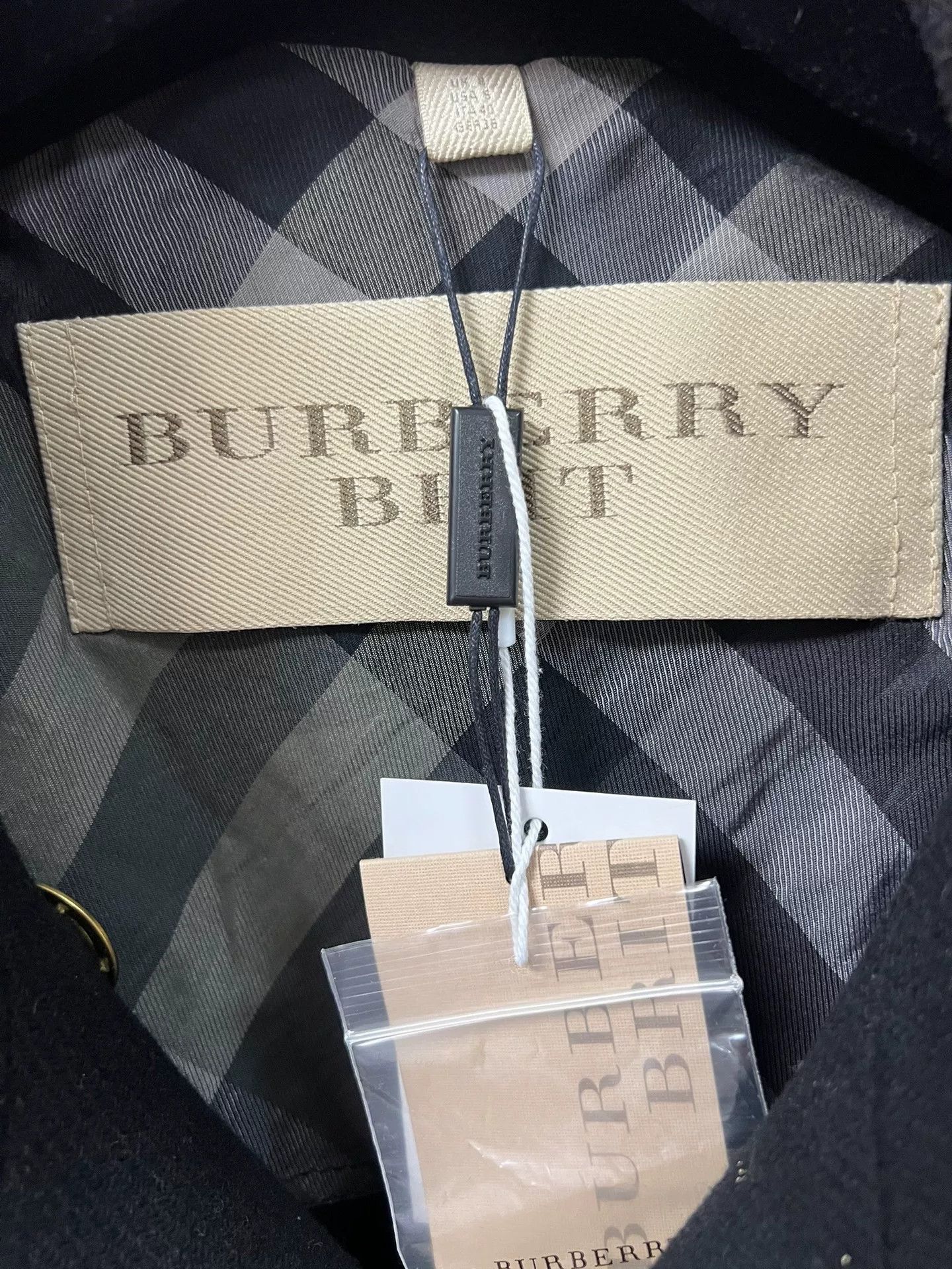 Burberry Burberry Short Wool Coat UK Size 8 Size XS / US 0-2 / IT 36-38 - 3 Thumbnail