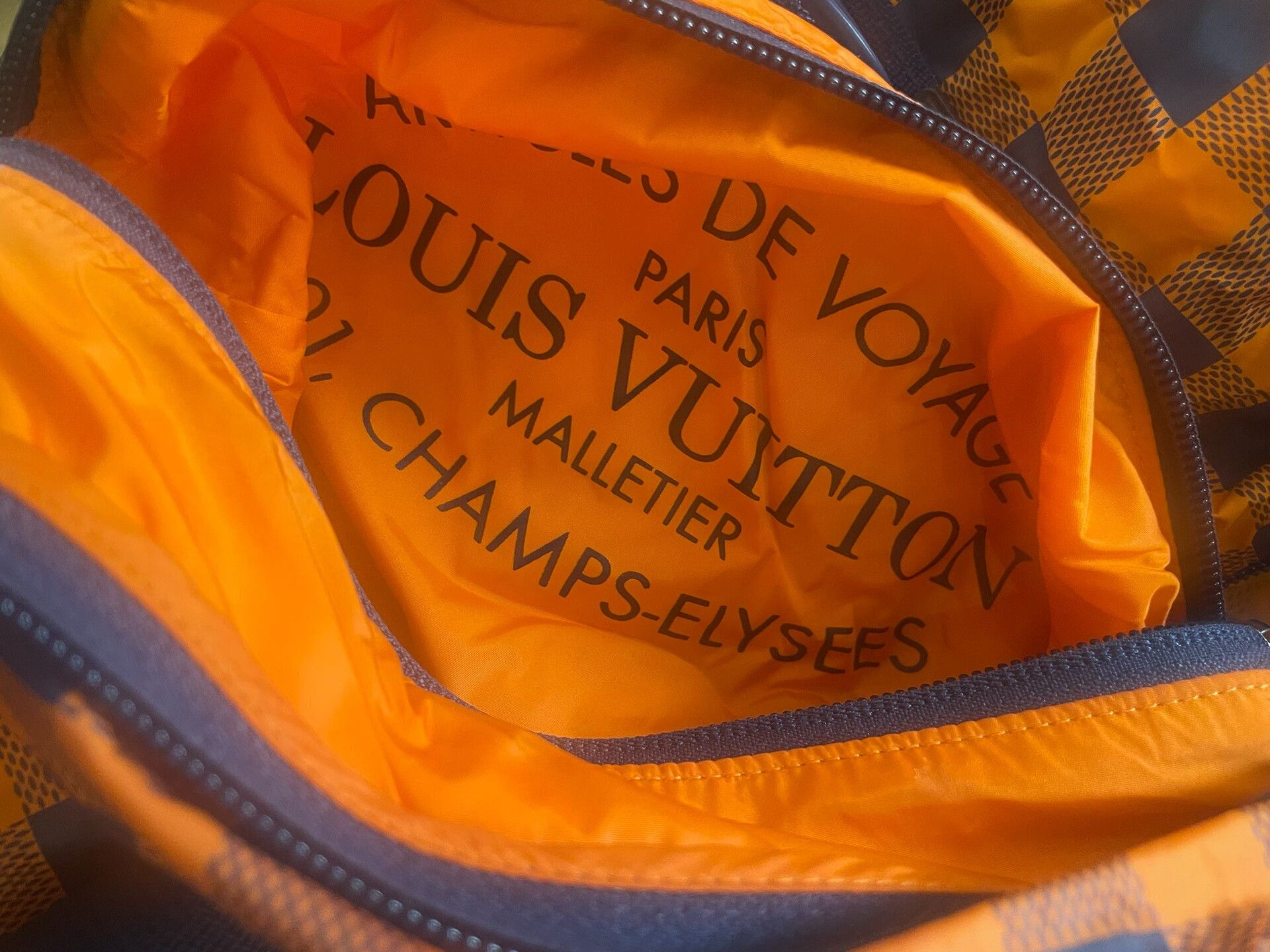 Louis Vuitton Louis Vuitton Beach Travel Vacation Bag Size ONE SIZE - 3 Thumbnail