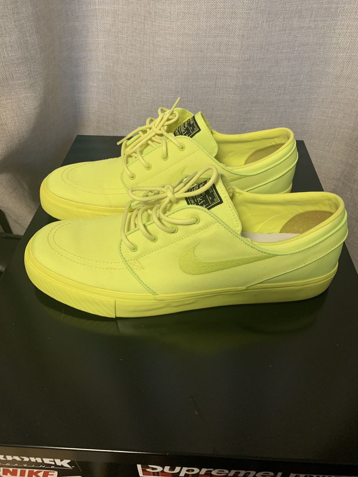 Nike Nike sb janoski lemon twist size 11 Grailed