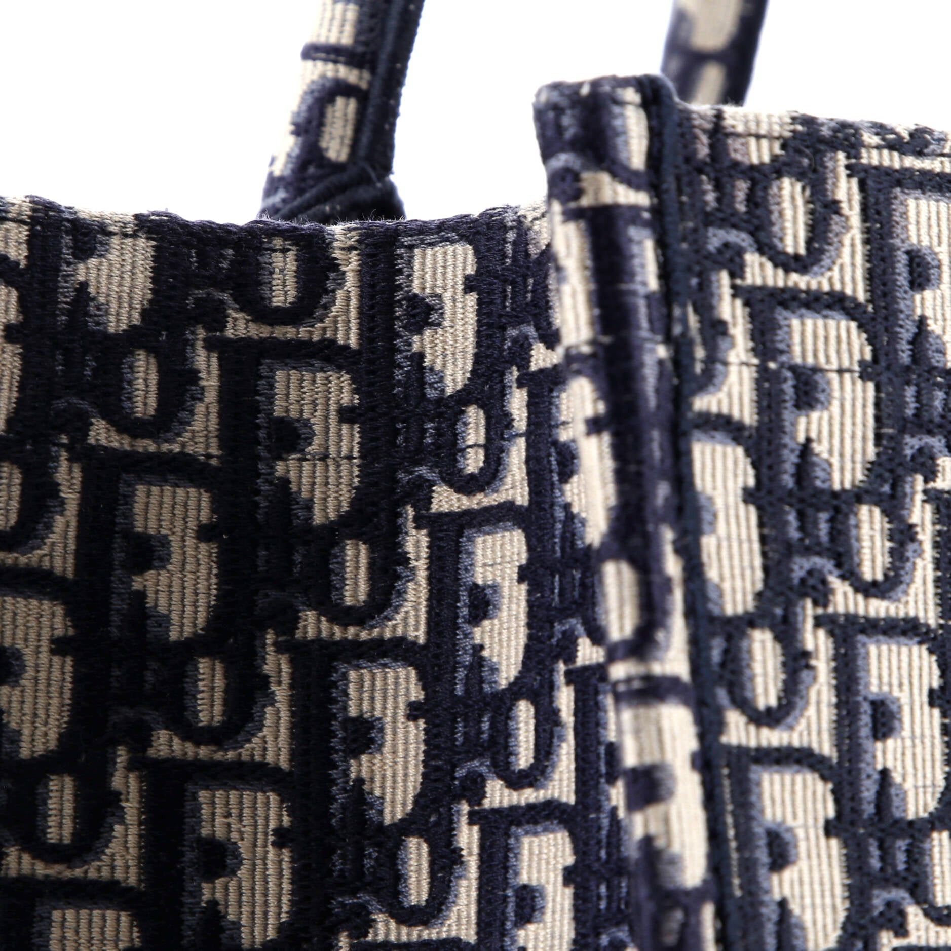 Dior Book Tote Size ONE SIZE - 5 Thumbnail