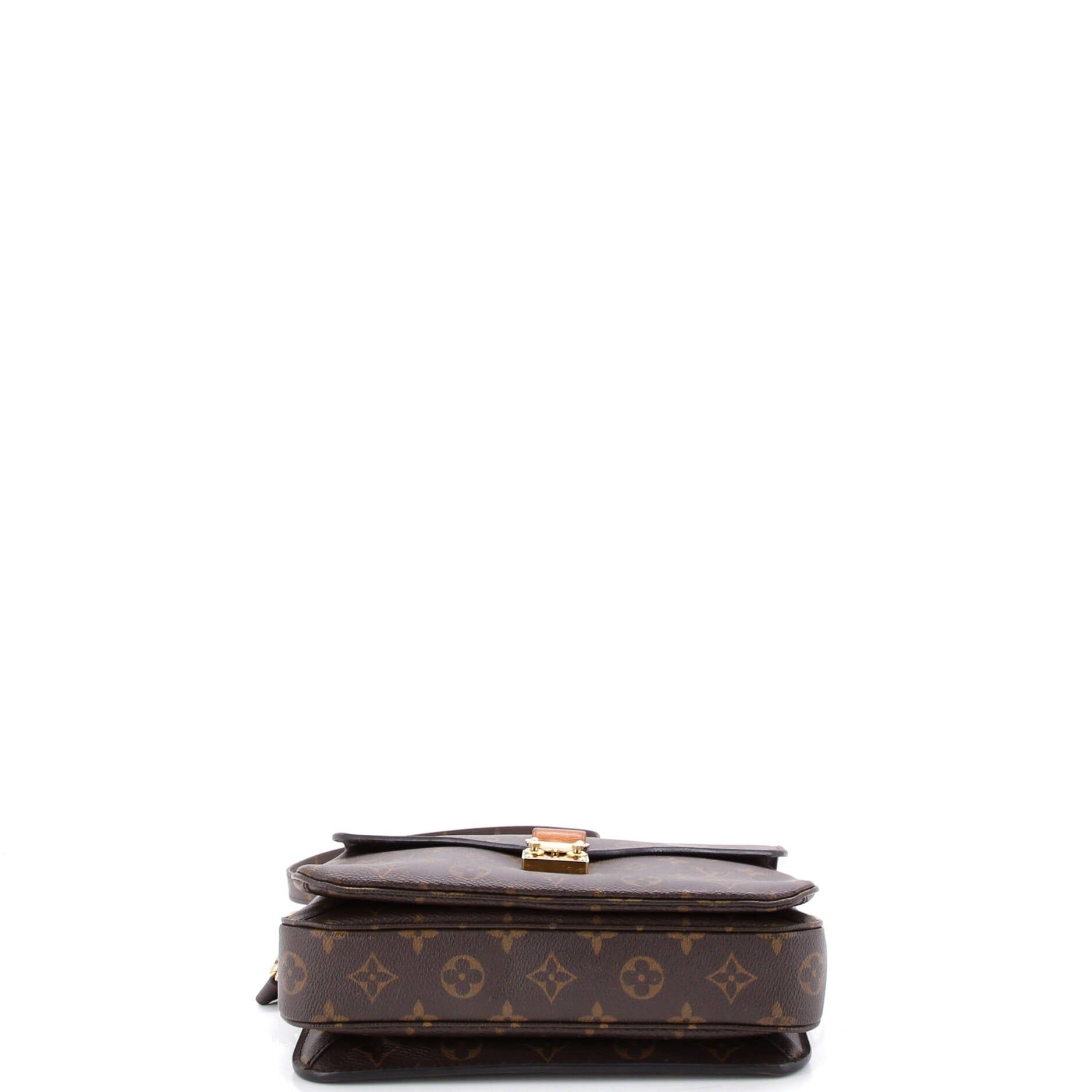 Louis Vuitton Pochette Metis Size ONE SIZE - 4 Thumbnail