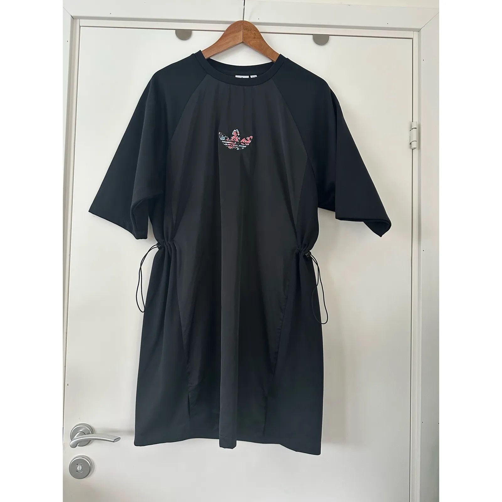 Adidas Adidas Dress Size S / US 4 / IT 40 - 8 Thumbnail