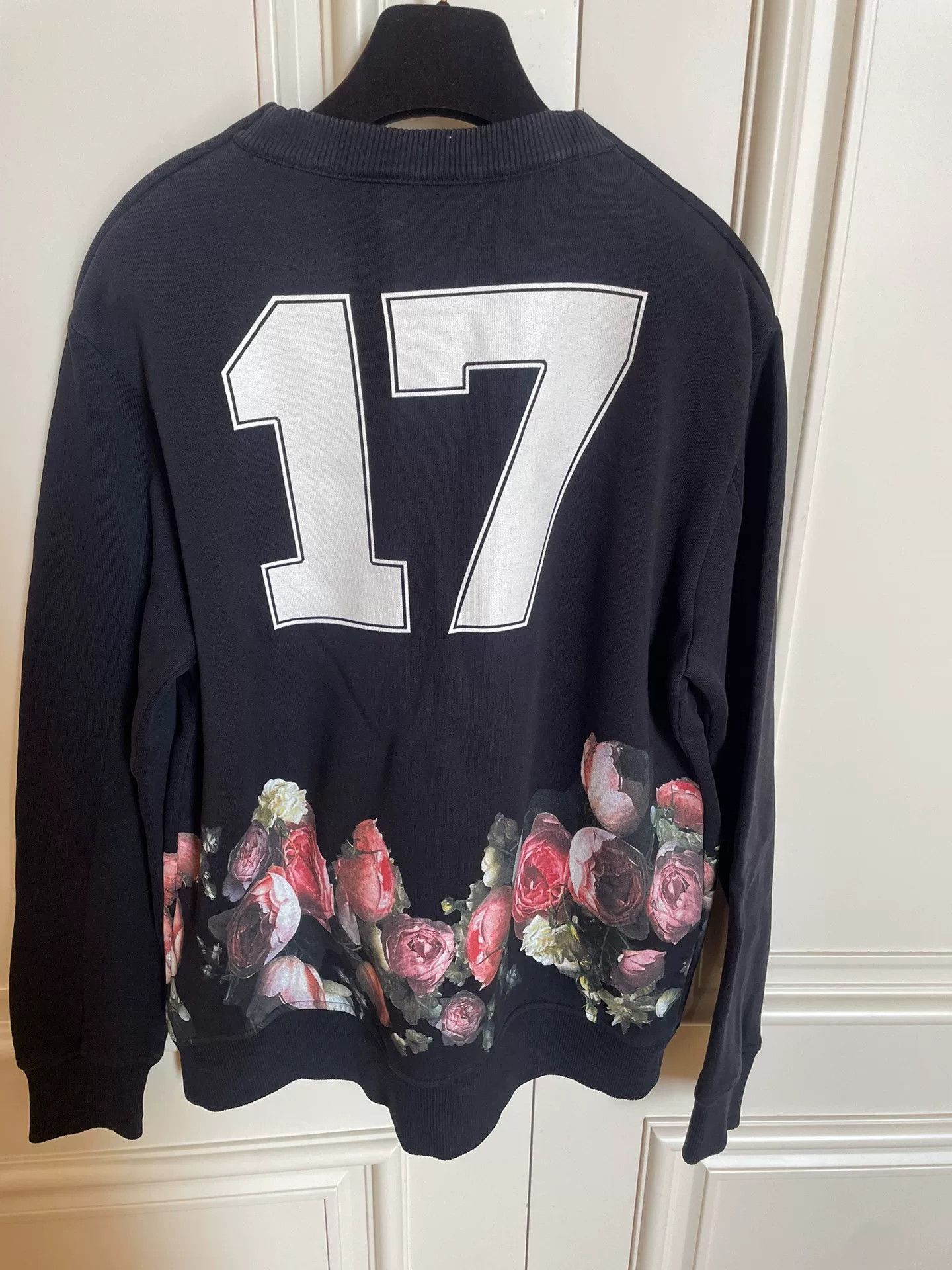 Givenchy GIVENCHY Vintage Floral Number Print Sweatshirt Size US XS / EU 42 / 0 - 3 Thumbnail