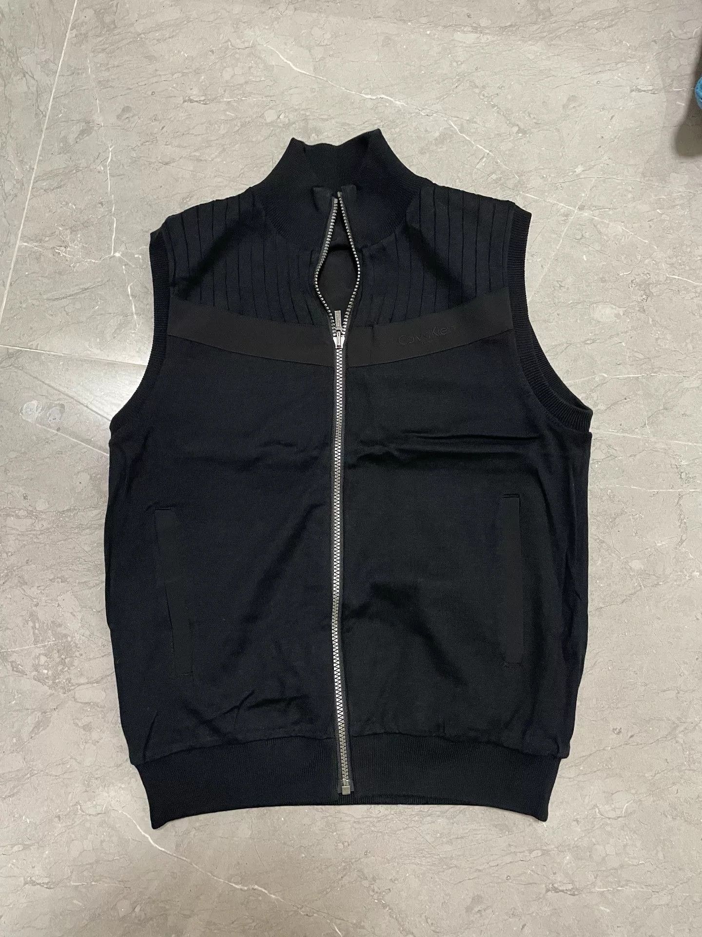 Calvin Klein CK Calvin Klein Men's Cotton Vest Size US L / EU 52-54 / 3 - 2 Thumbnail