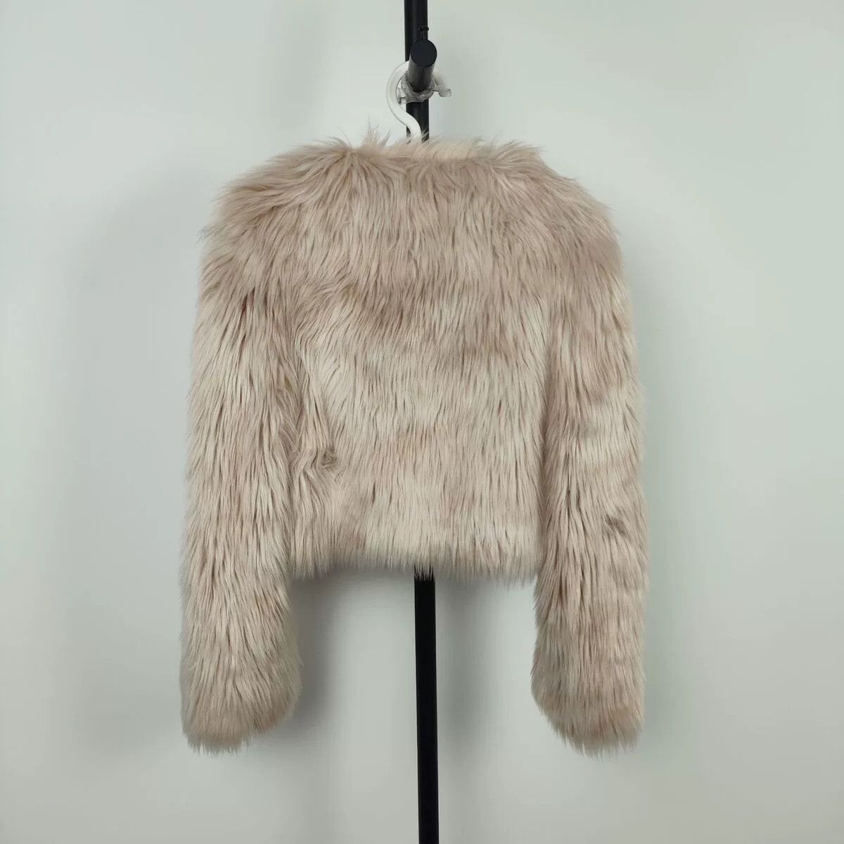 Valentino Valentino Fur Coat Light Pink Size 38 Size S / US 4 / IT 40 - 2 Thumbnail