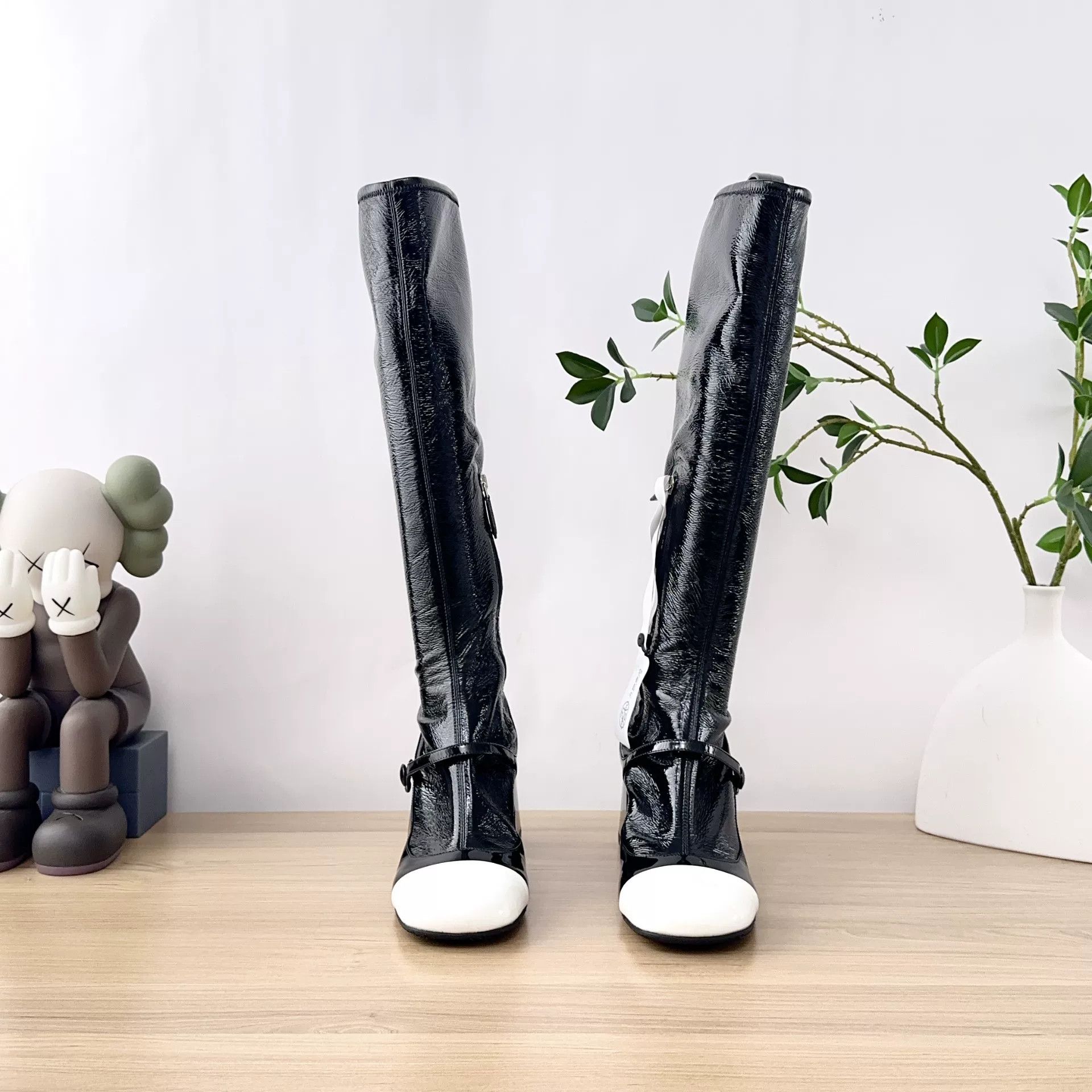 Miu Miu MiuMiu Black White Patent Leather Knee-High Boots Size US 8 / IT 38 - 2 Thumbnail