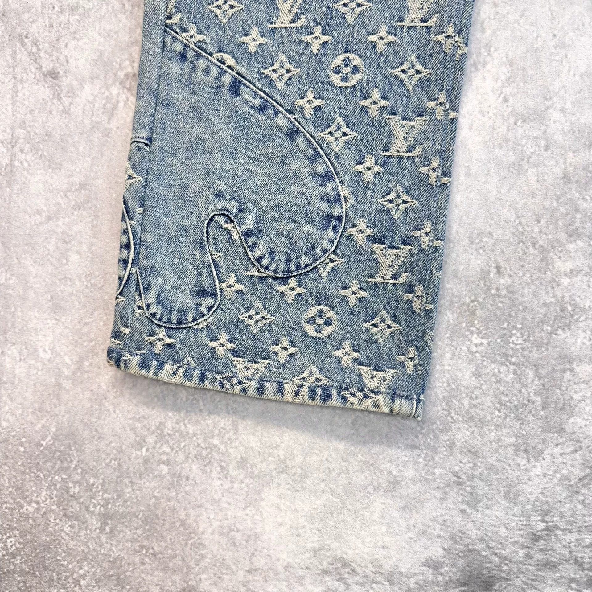 Louis Vuitton Louis Vuitton x NIGO Blue Logo Jeans Size US 29 - 4 Thumbnail