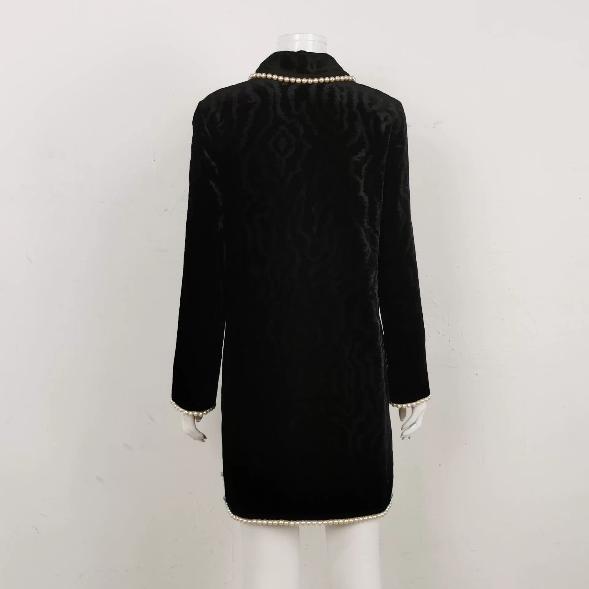 Gucci Gucci Pearl Embellished Lapel Long Sleeve Coat Size S / US 4 / IT 40 - 2 Thumbnail