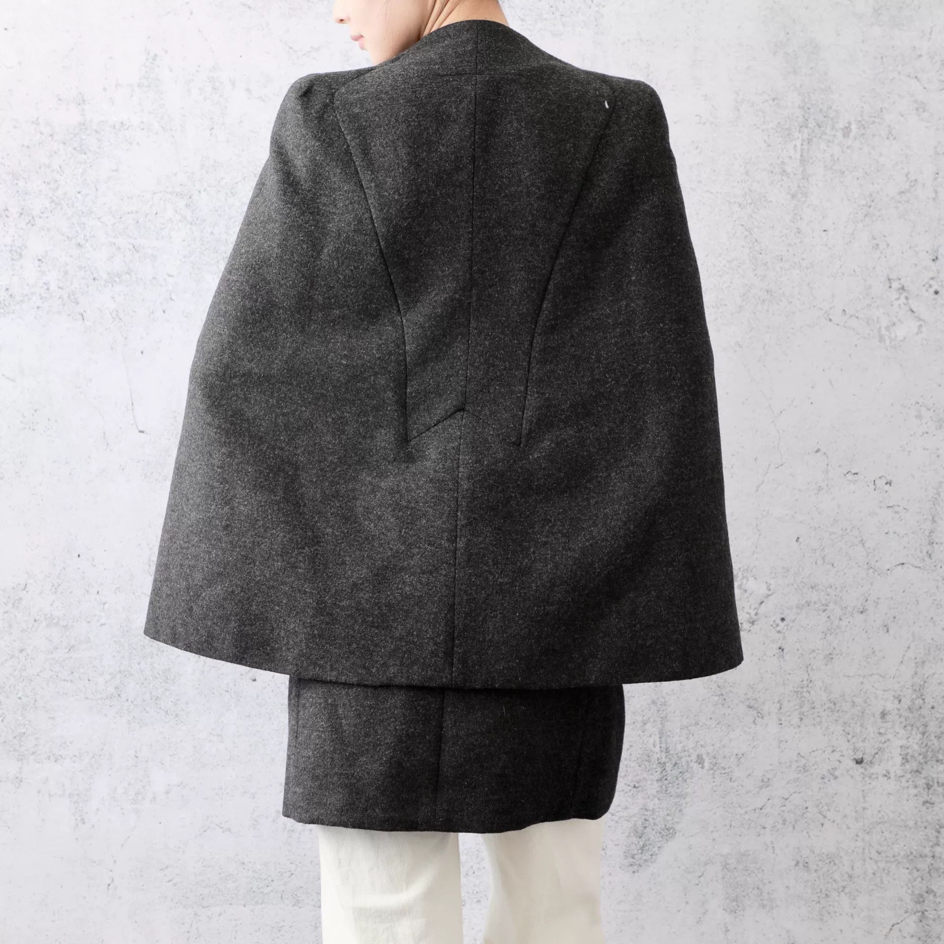 Givenchy Givenchy Dark Gray Cape Coat Size 36 Size XS / US 0-2 / IT 36-38 - 3 Thumbnail