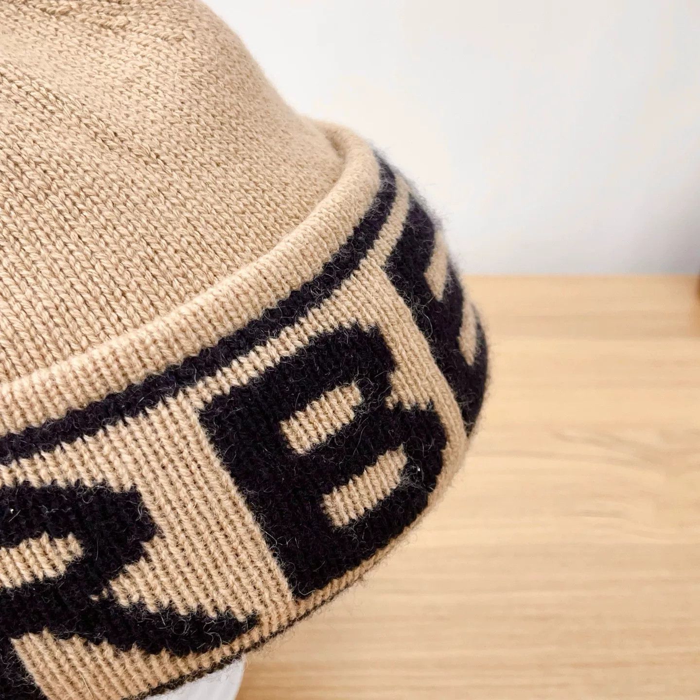 Burberry Burberry Camel Cashmere Black Logo Beanie Size ONE SIZE - 9 Thumbnail