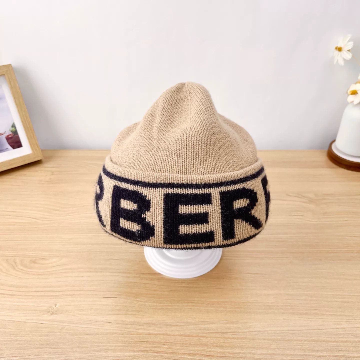 Burberry Burberry Camel Cashmere Black Logo Beanie Size ONE SIZE - 2 Thumbnail