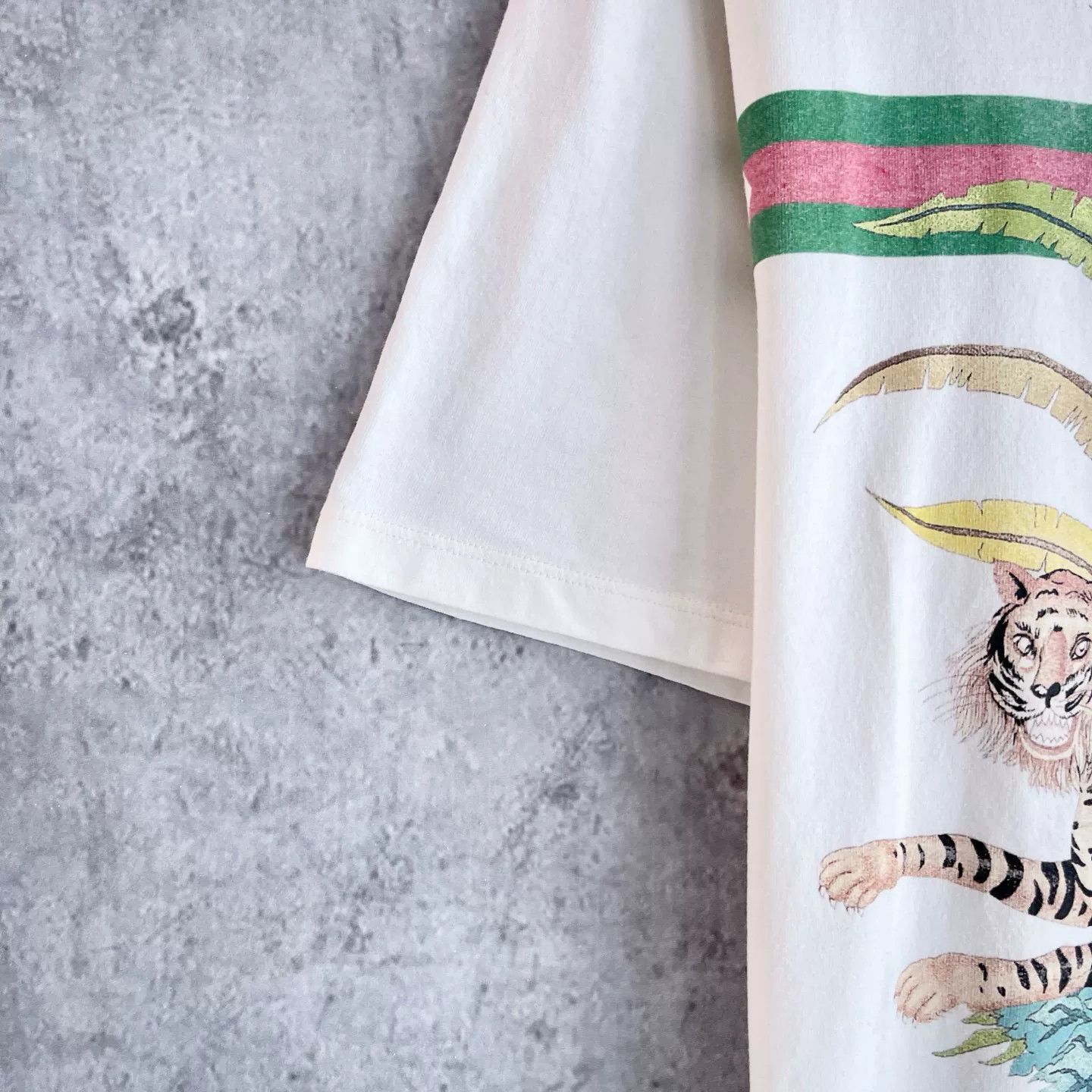 Gucci Gucci Year of Tiger Limited White Tiger Print T-shirt Size US S / EU 44-46 / 1 - 4 Thumbnail