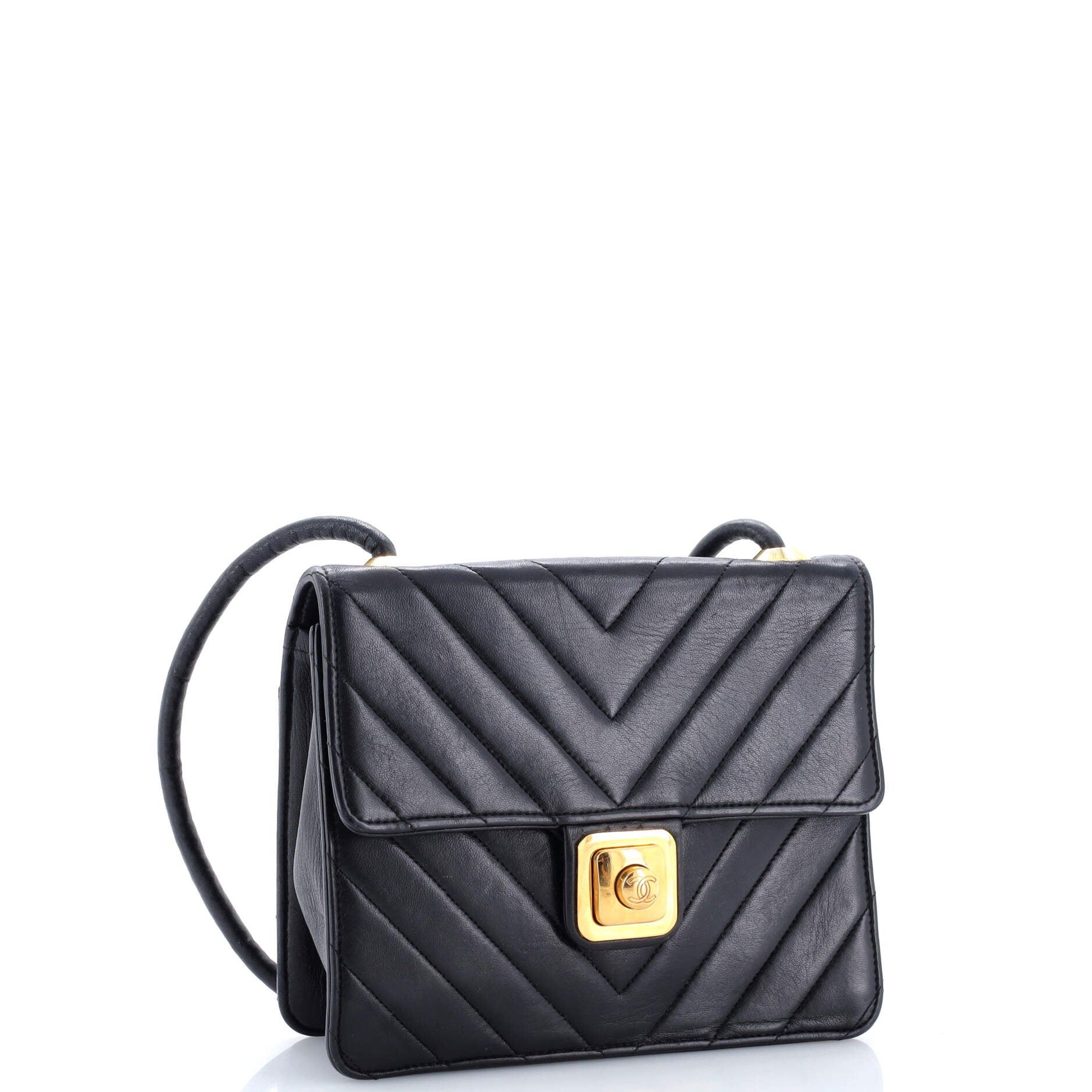 Chanel Vintage Push Lock Flap Bag Size ONE SIZE - 3 Thumbnail