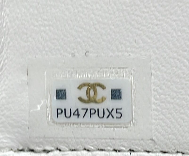 Chanel CC Book Card Holder with Chain Size ONE SIZE - 6 Thumbnail