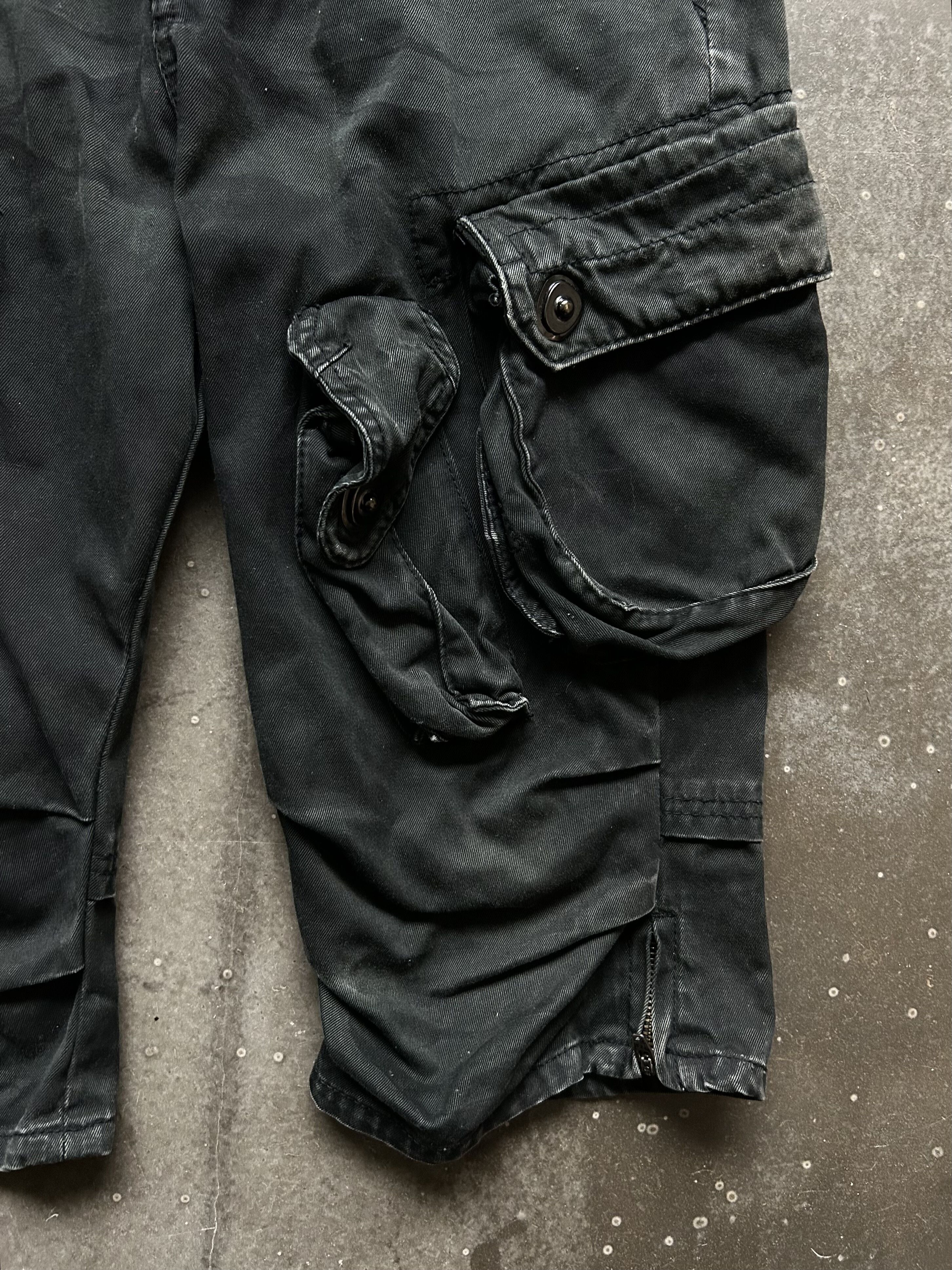 BUFFALO BOBS Black Cargo Shorts by Buffalo Bobs Size US 30 / EU 46 - 4 Thumbnail