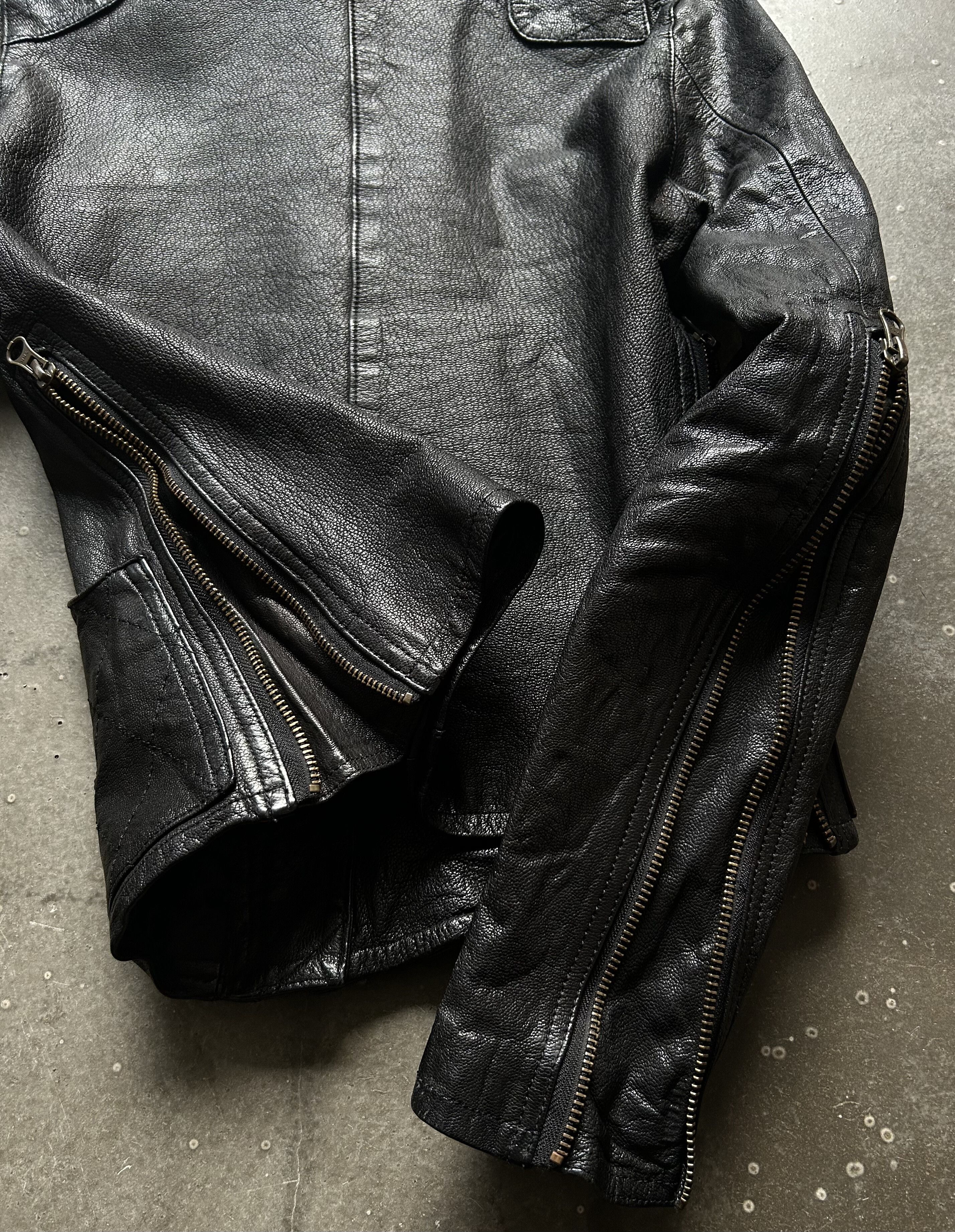 Share Spirit Homme Black Goat Leather Biker Jacket Size US S / EU 44-46 / 1 - 7 Thumbnail
