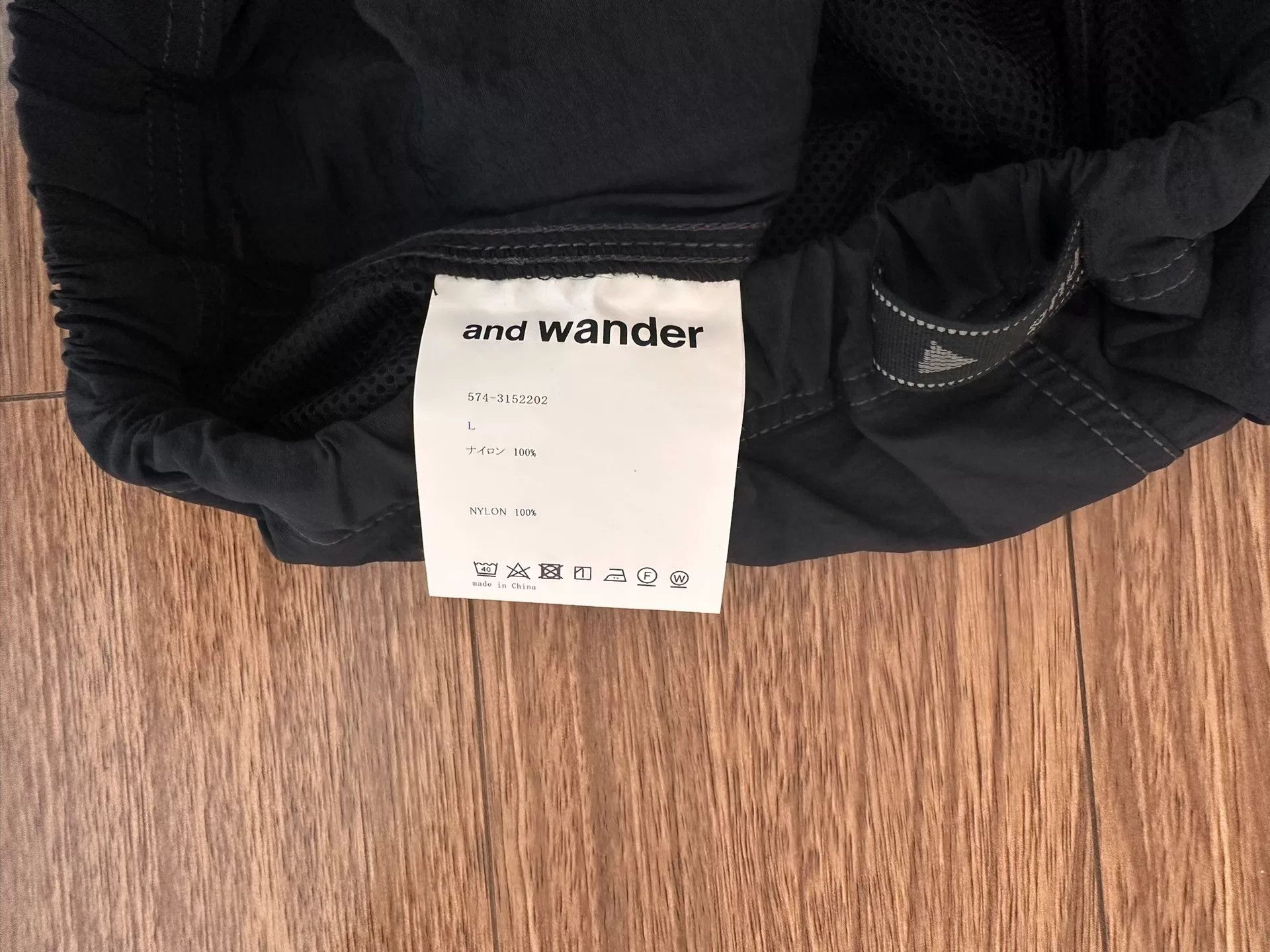 And Wander And Wander Taffeta Hiker Shorts Size US 28 / EU 44 - 3 Thumbnail