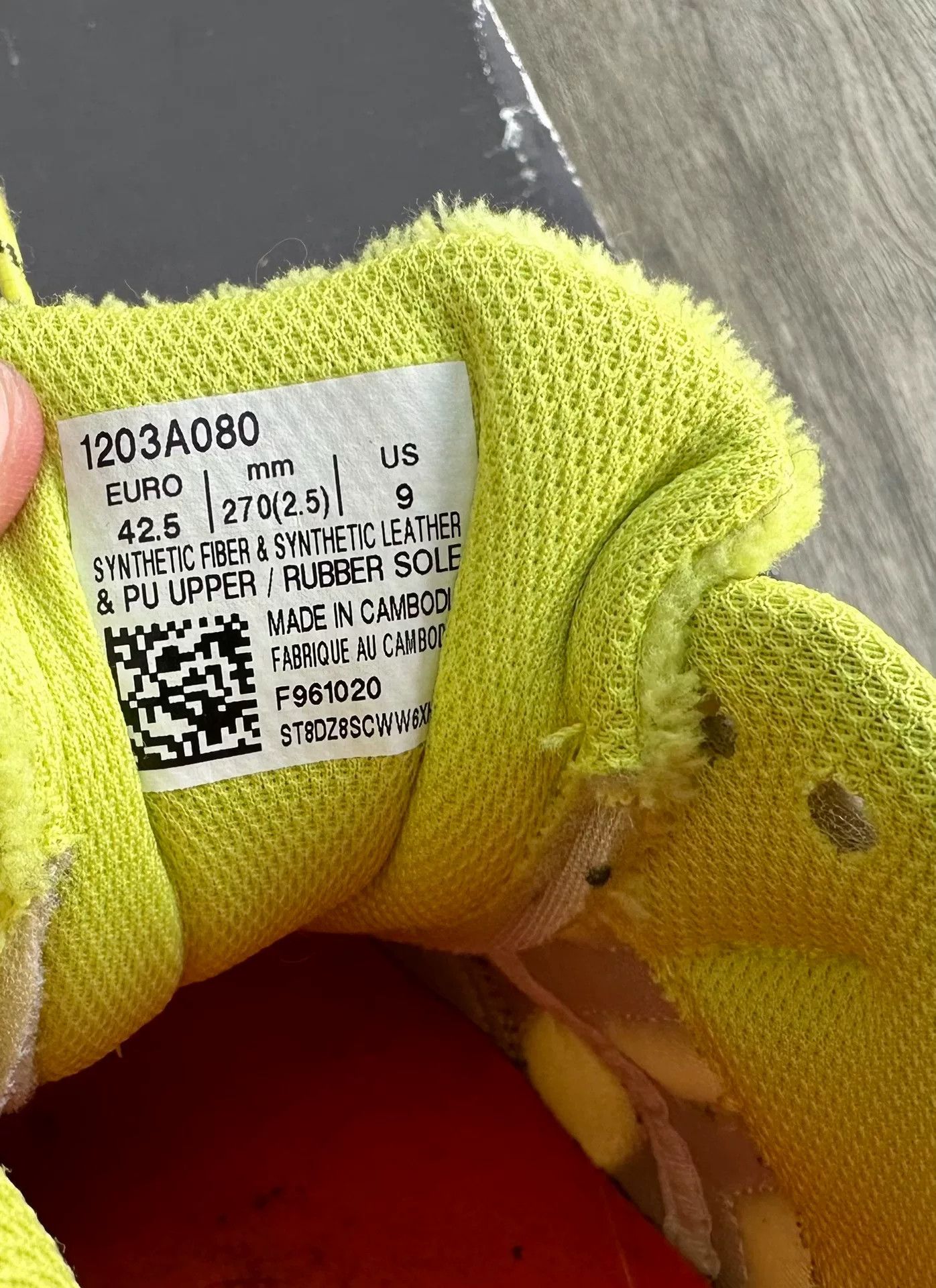Asics Asics Gel-1090 V1 Running Shoes Yellow Black Size US 9.5 / EU 42-43 - 8 Thumbnail