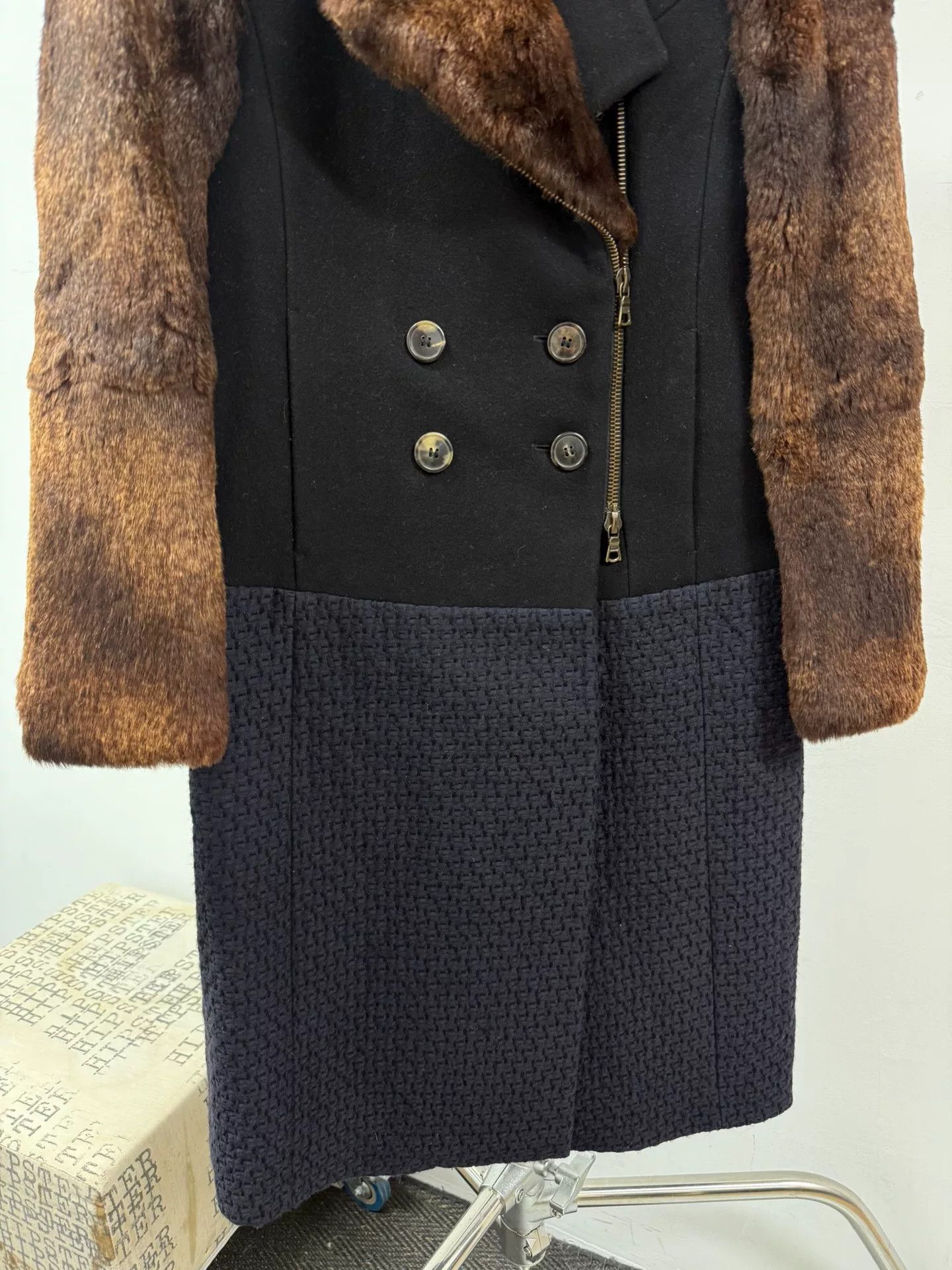 Dries Van Noten Dries Van Noten Rabbit Fur Coat Size XS / US 0-2 / IT 36-38 - 4 Thumbnail