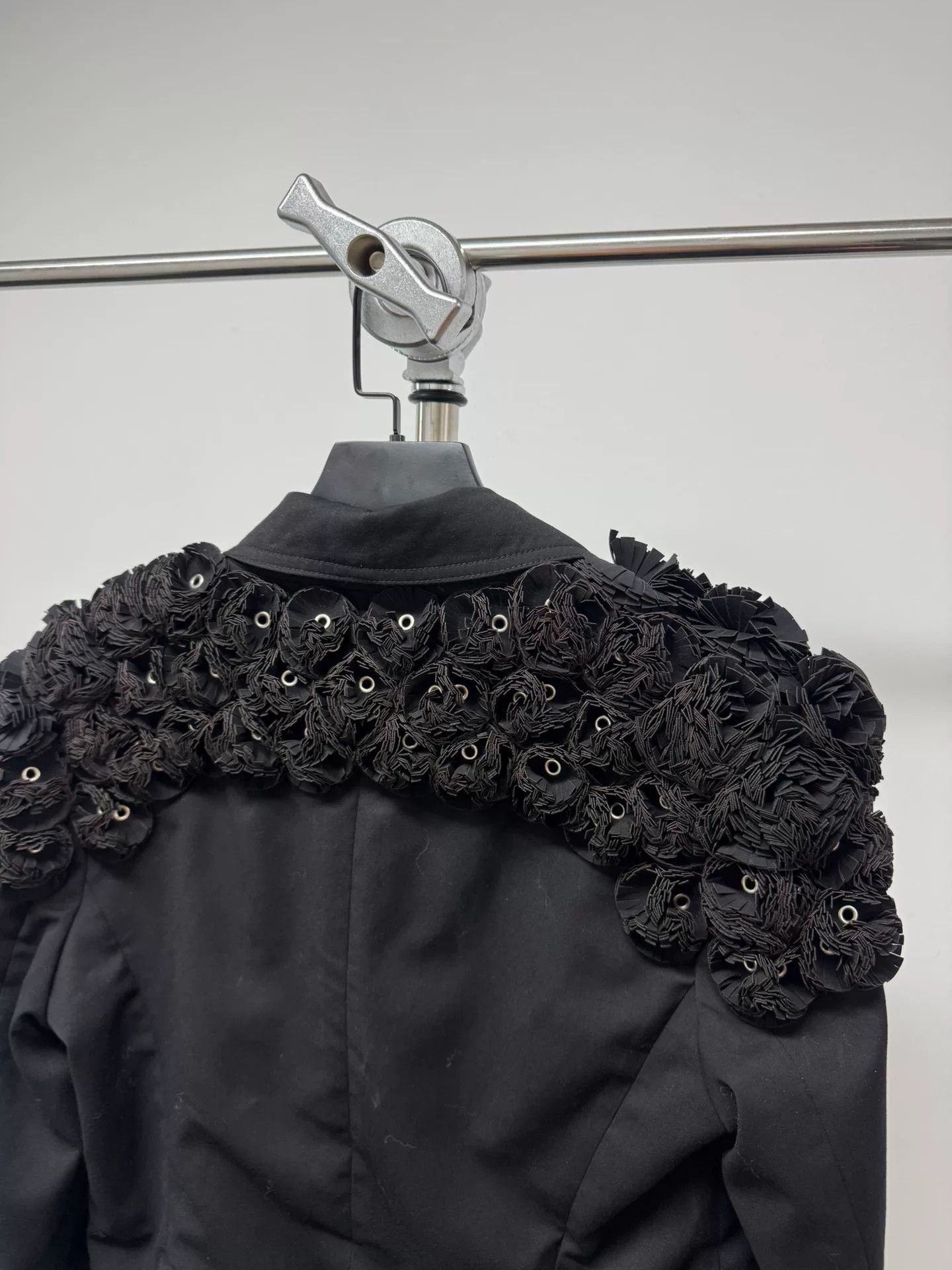 Noir Kei Ninomiya Black Floral Embellished Biker Jacket Size US S / EU 44-46 / 1 - 7 Thumbnail