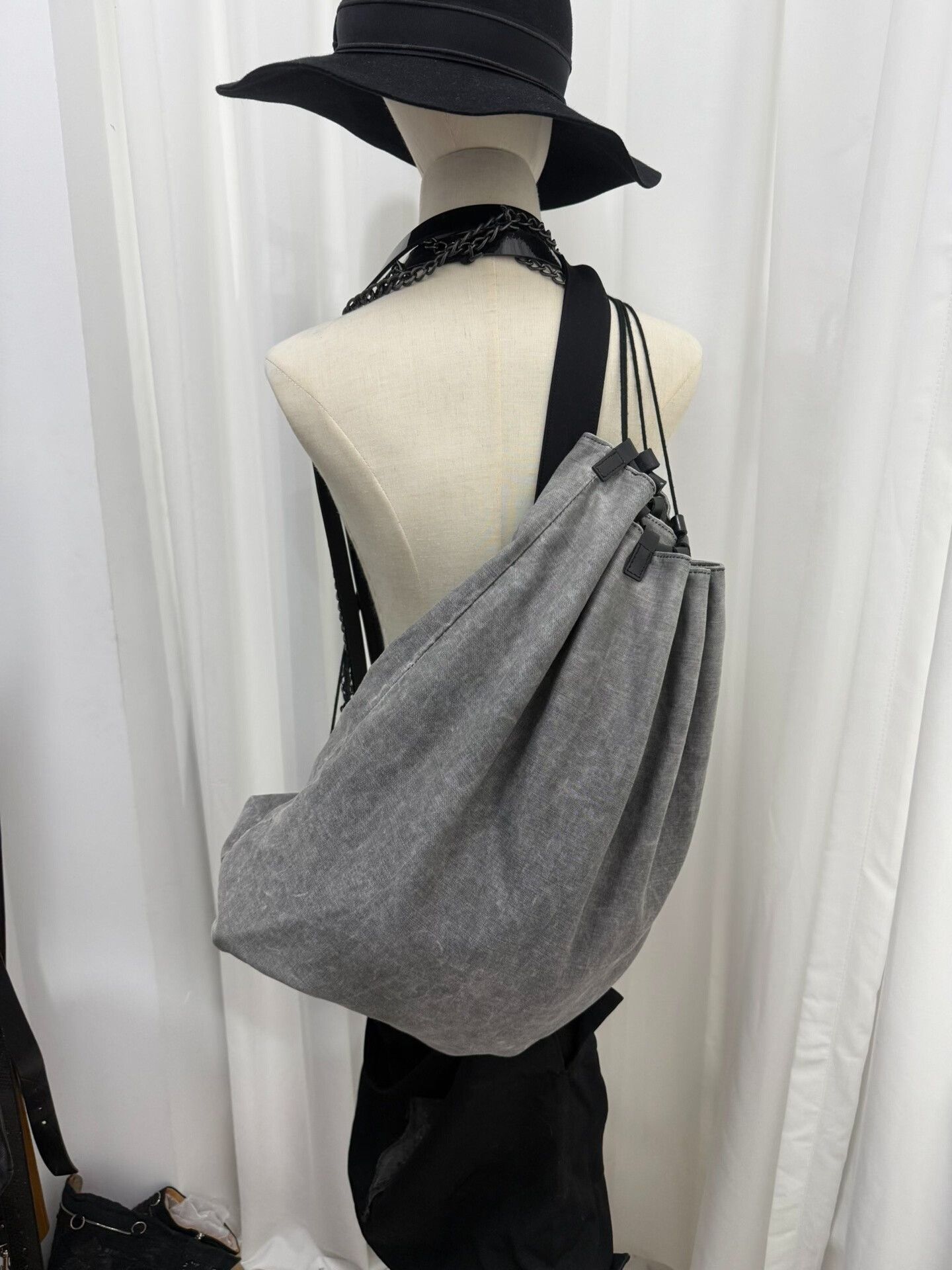 Yohji Yamamoto Yohji Yamamoto Men's Gray Sling Bag Size ONE SIZE - 2 Thumbnail