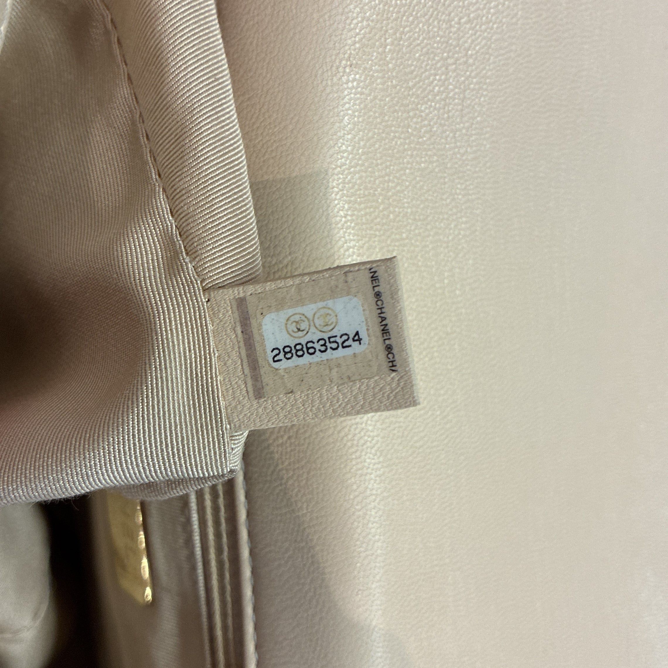 Chanel 19 Flap Bag Size ONE SIZE - 7 Thumbnail