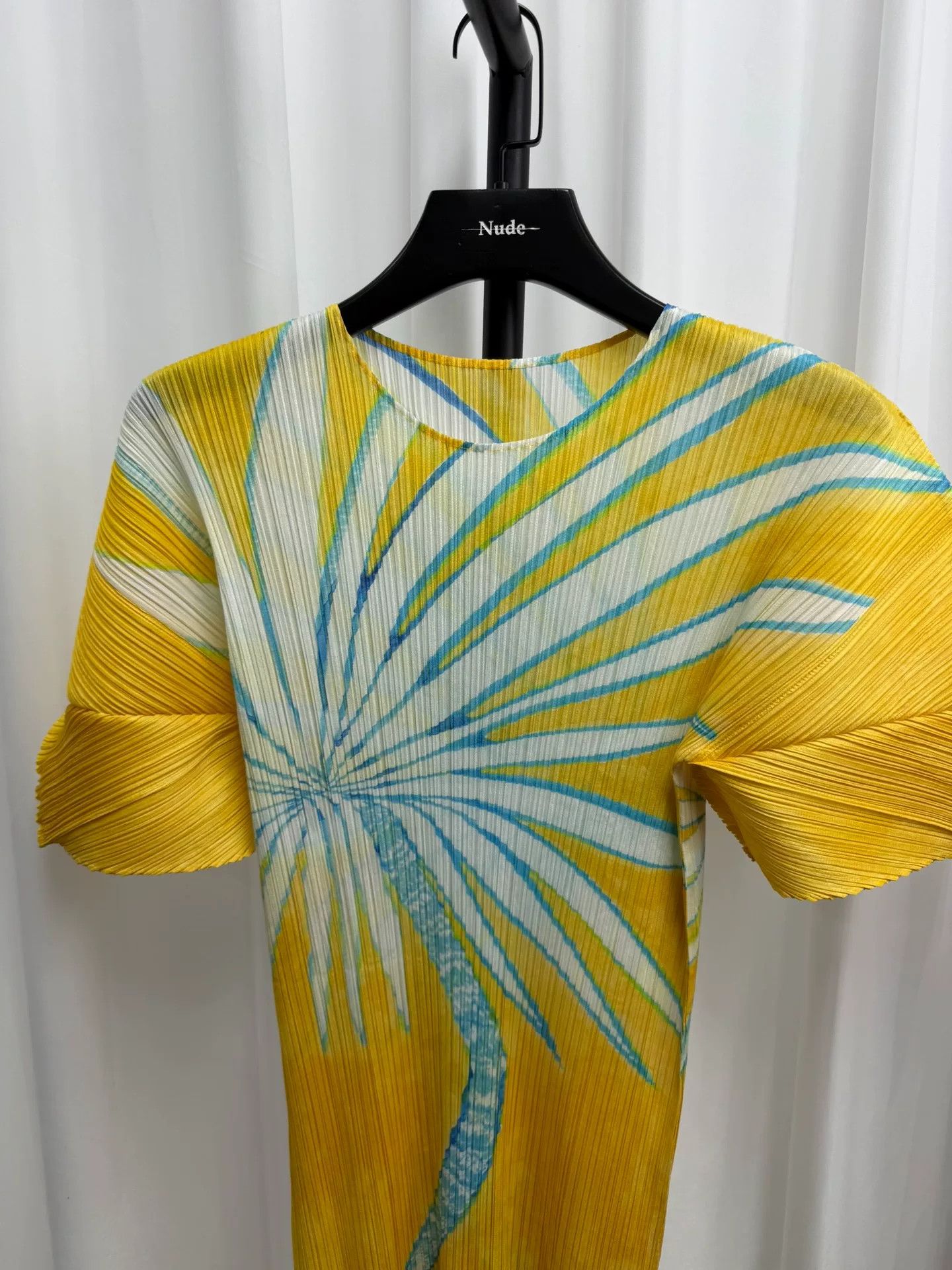 Pleats Please Issey Miyake Issey Miyake Pleats Dress with Palm Print Size L / US 10 / IT 46 - 2 Thumbnail
