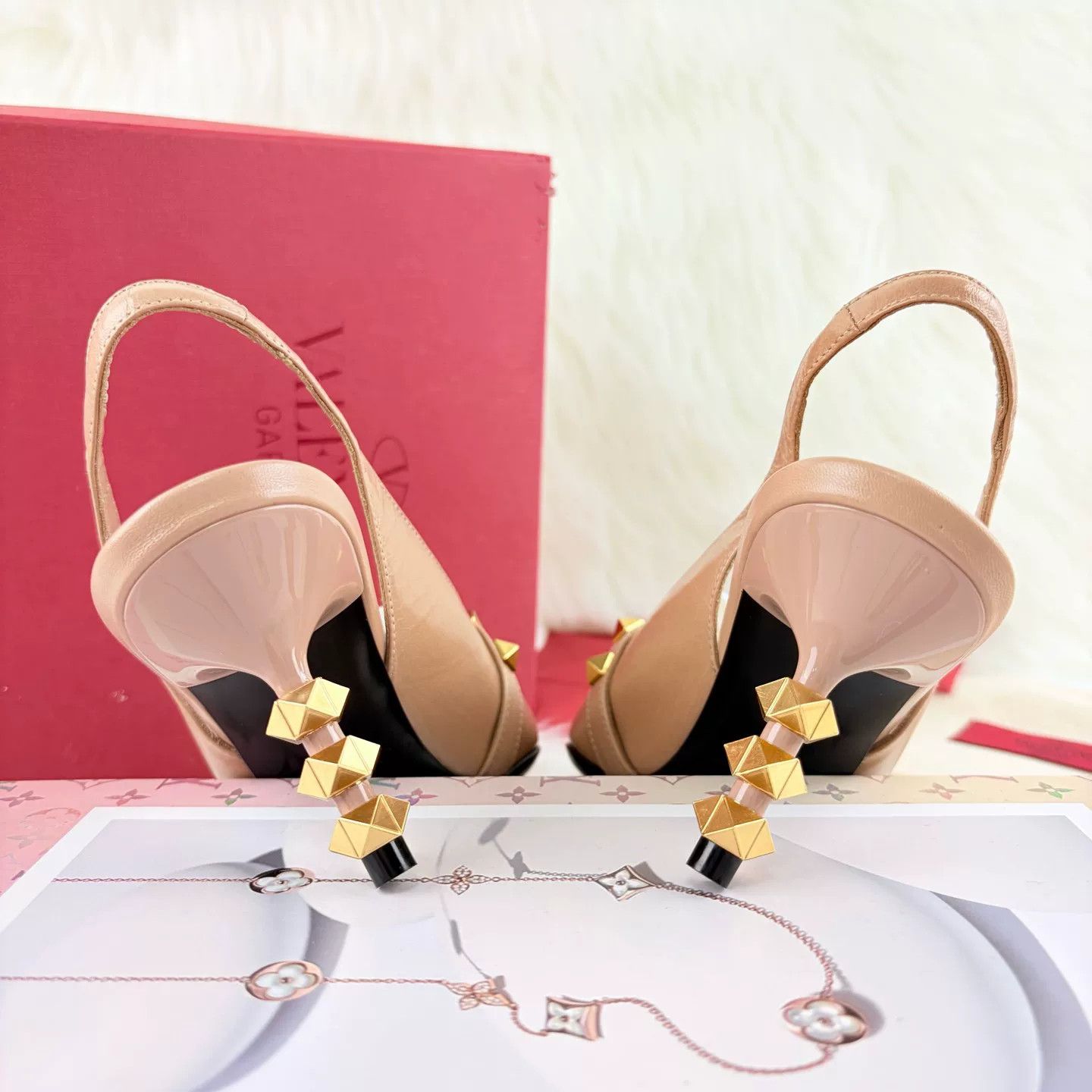 Valentino Valentino Nude Pointed Studded High Heels Size US 4 / IT 34 - 7 Thumbnail