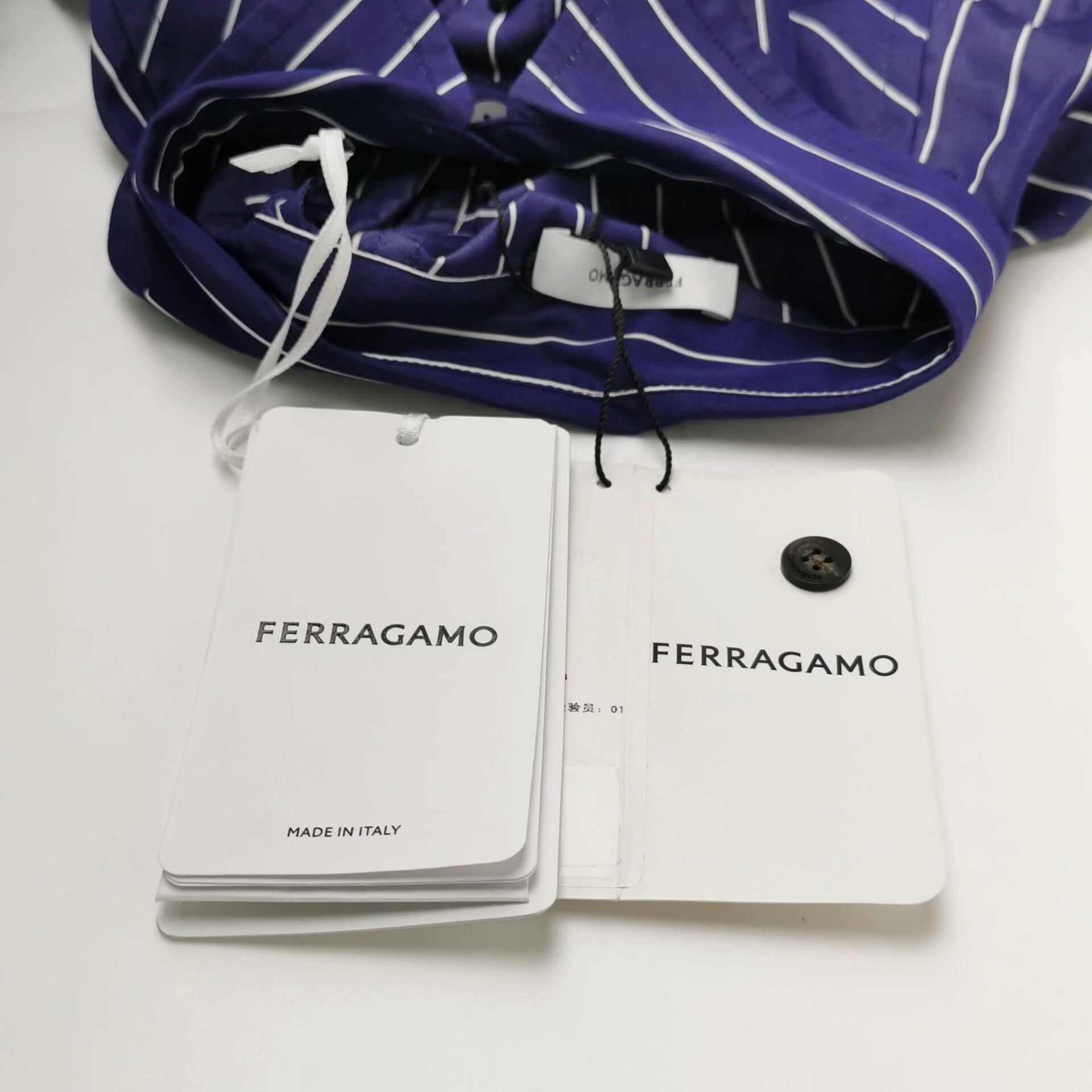 Salvatore Ferragamo Salvatore Ferragamo Cotton Contrast Stripe Collared Shirt Size S / US 4 / IT 40 - 4 Thumbnail