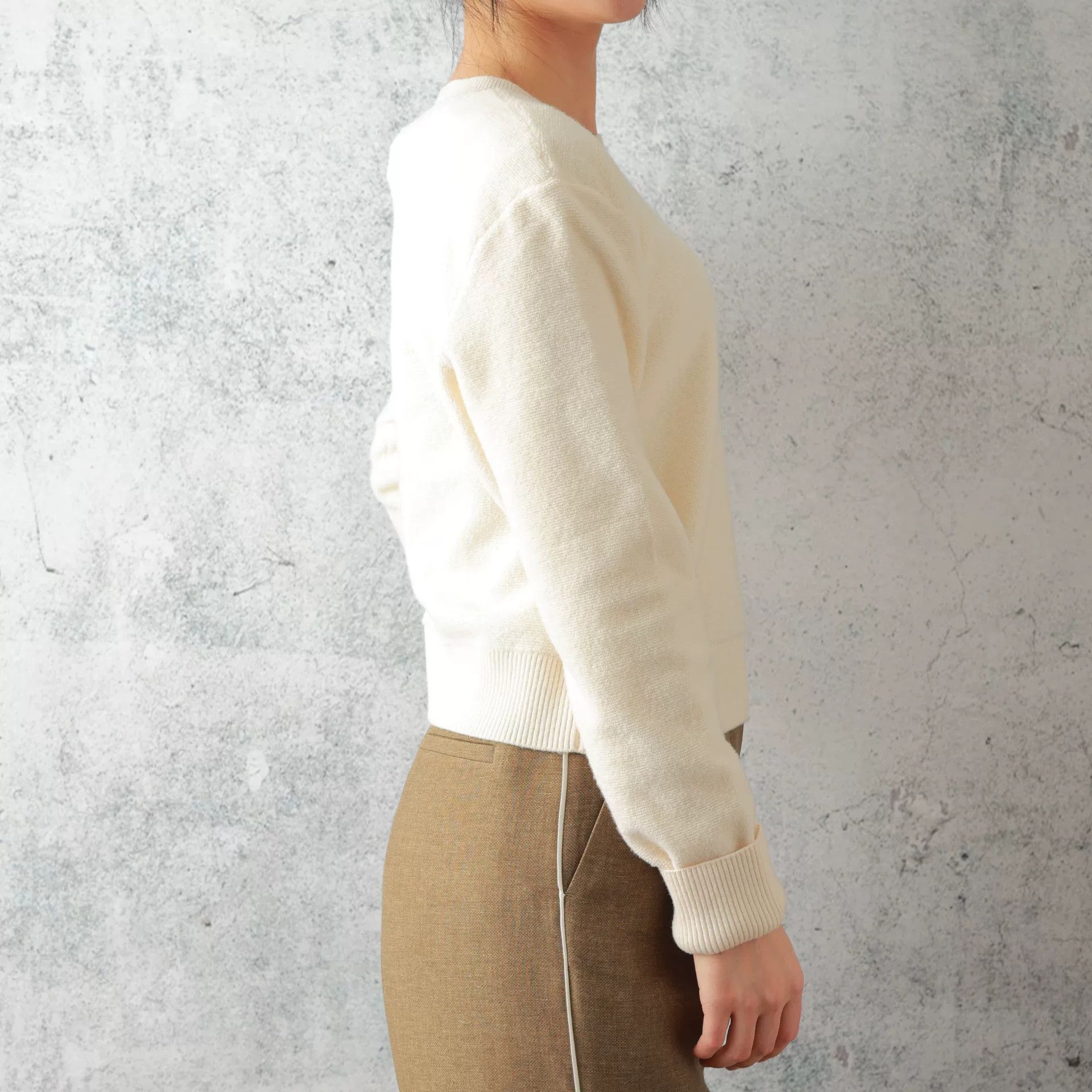 Loewe LOEWE Beige Crew Neck Long-Sleeve Sweater L Size L / US 10 / IT 46 - 2 Thumbnail