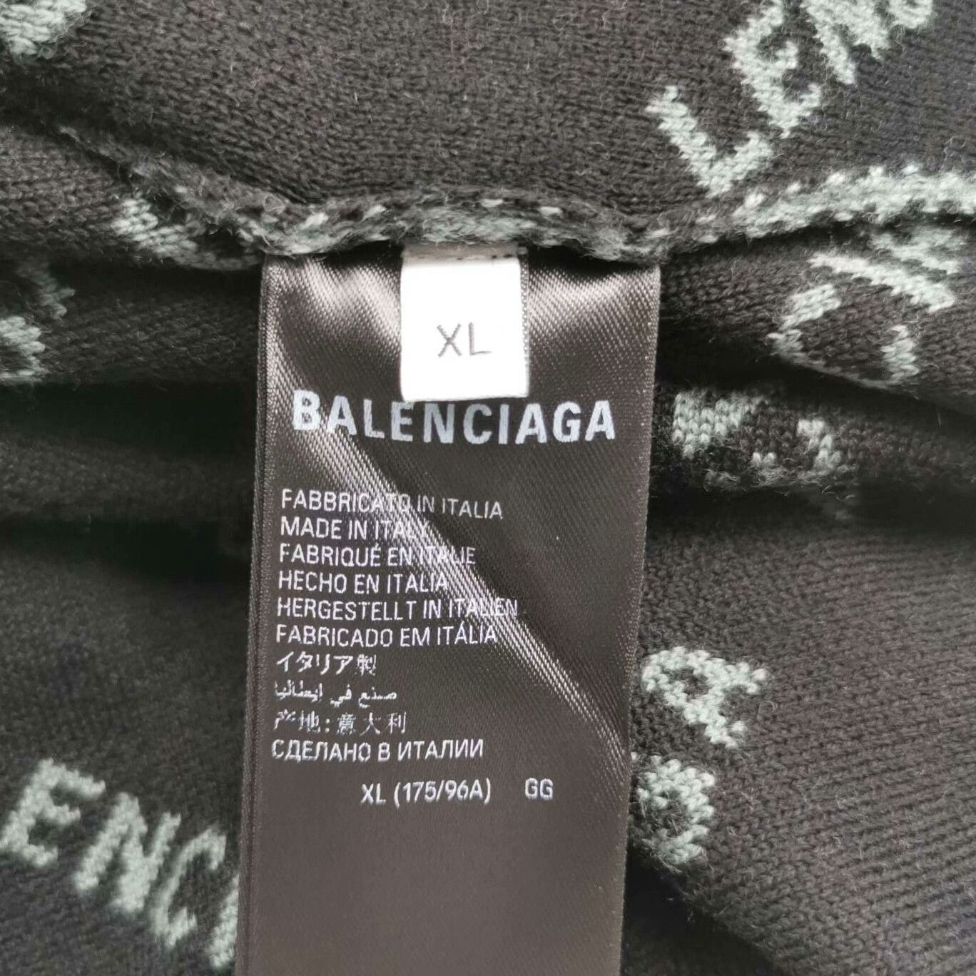 Balenciaga Balenciaga Wool Blend Letter Print Crewneck Long-Sleeve Sweater XL Size US XL / EU 56 / 4 - 5 Thumbnail