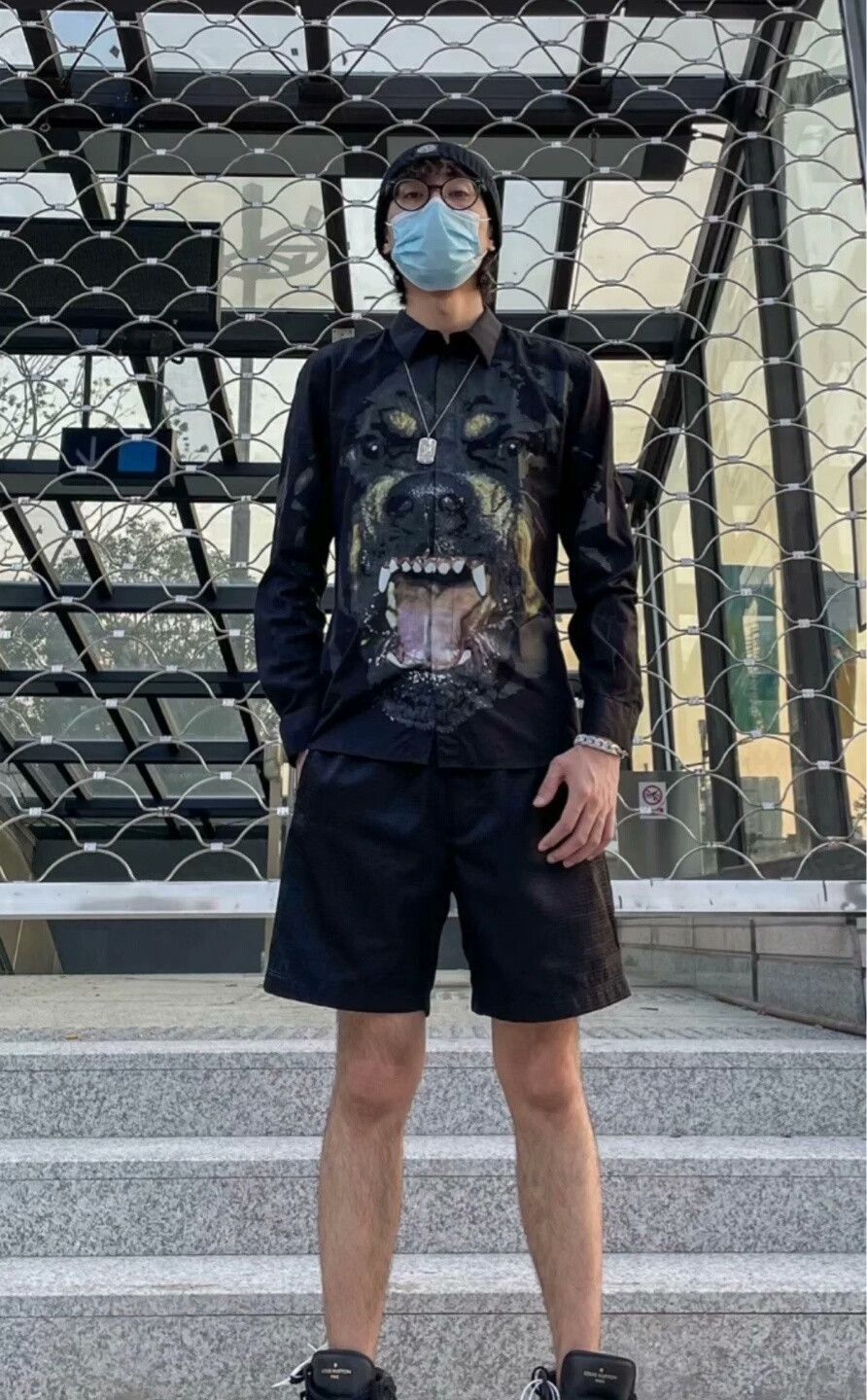 Givenchy Givenchy Black Dog Print Long-Sleeve Shirt Size US S / EU 44-46 / 1 - 7 Thumbnail