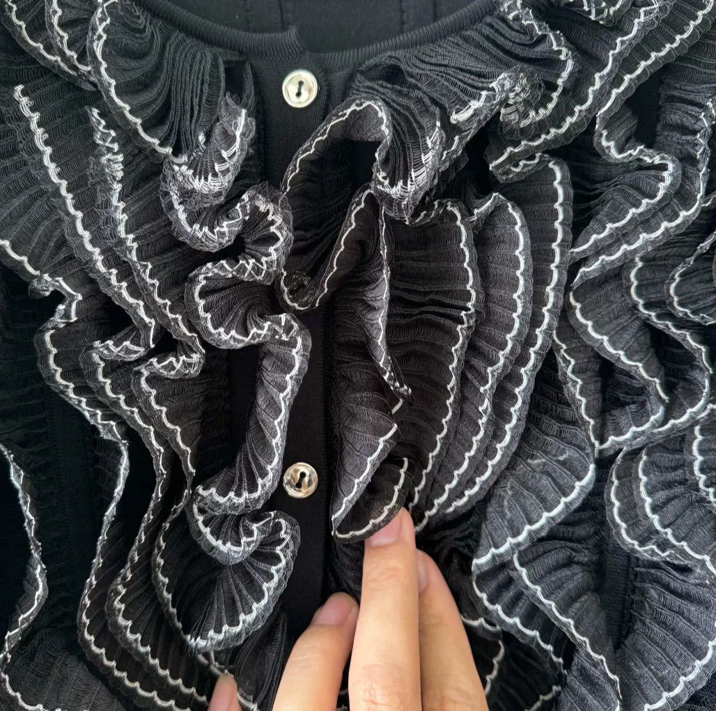 Alexander McQueen Alexander McQueen Black Ruffle Knit Top Size S / US 4 / IT 40 - 6 Thumbnail