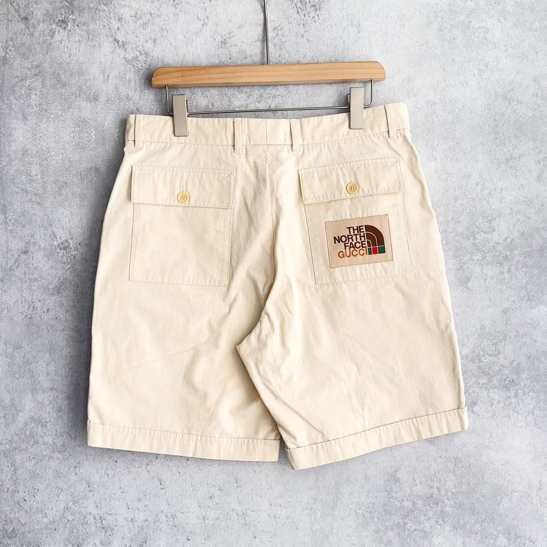 Gucci Gucci x The North Face Beige Cotton Shorts Size US 32 / EU 48 - 2 Thumbnail