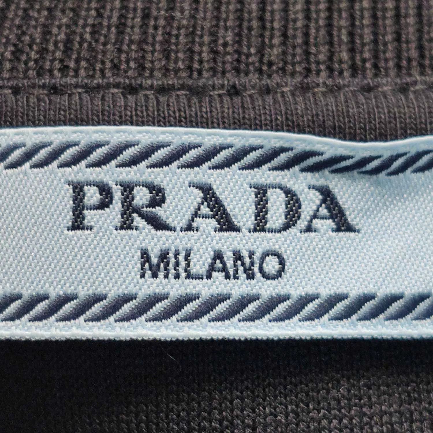 Prada Prada Solid Logo Crewneck Sweatshirt S Size US S / EU 44-46 / 1 - 4 Thumbnail