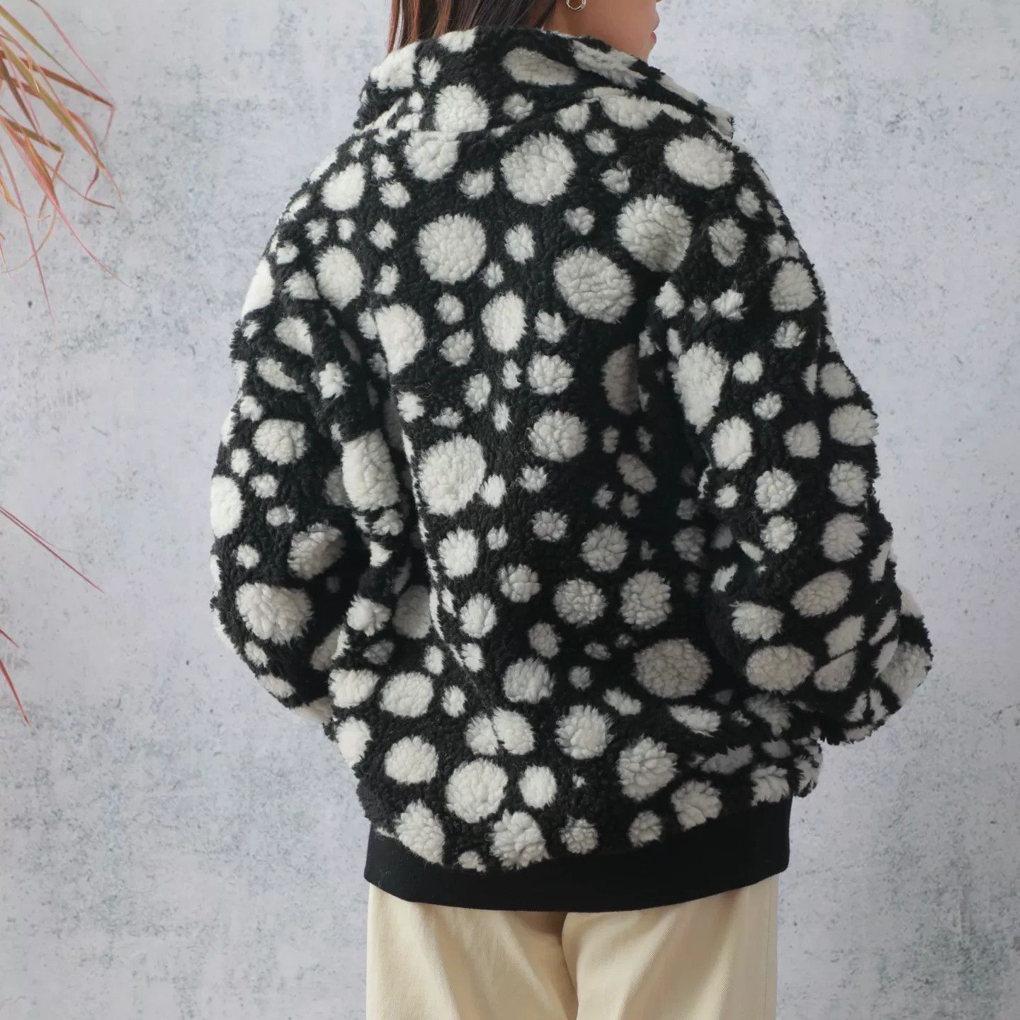 Louis Vuitton Louis Vuitton x Yayoi Kusama Polka Dot Teddy Jacket Size L / US 10 / IT 46 - 2 Thumbnail