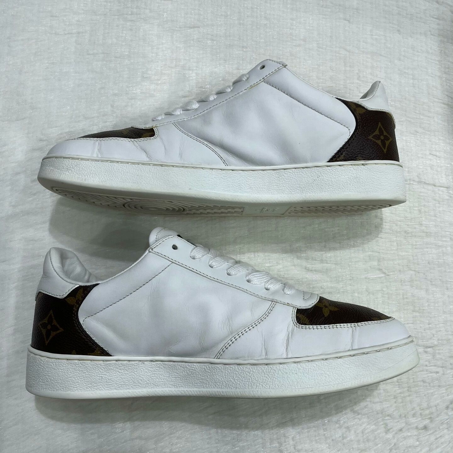 Louis Vuitton Louis Vuitton Rivoli Men's Sneakers Size US 6 / EU 39 - 4 Thumbnail