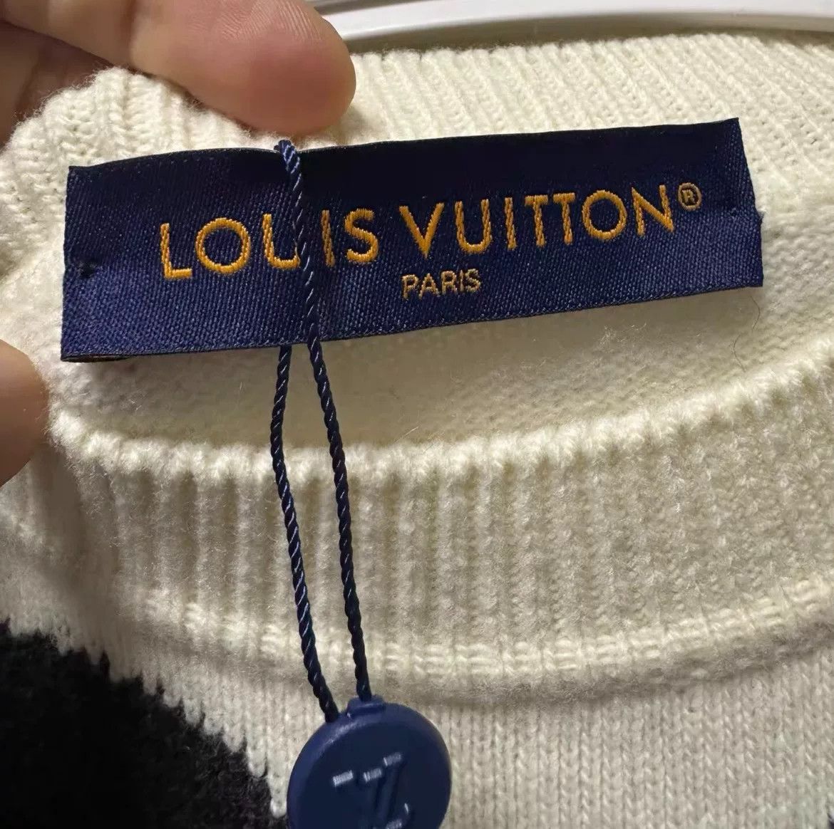 Louis Vuitton Louis Vuitton Cashmere Portrait Knit Sweater Size US S / EU 44-46 / 1 - 3 Thumbnail