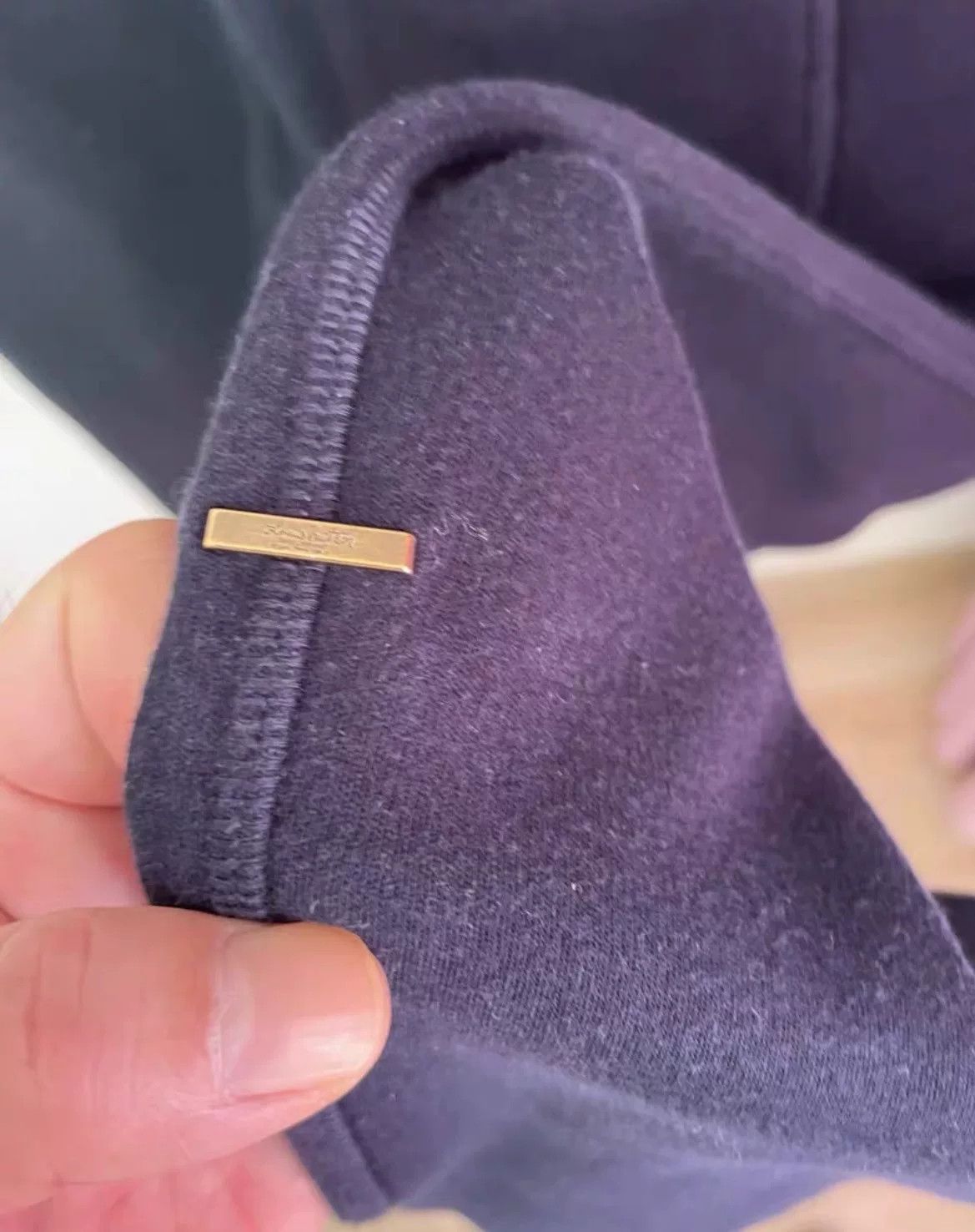 Louis Vuitton Louis Vuitton Sweatpants with Metal Logo Size US 26 / EU 42 - 4 Thumbnail
