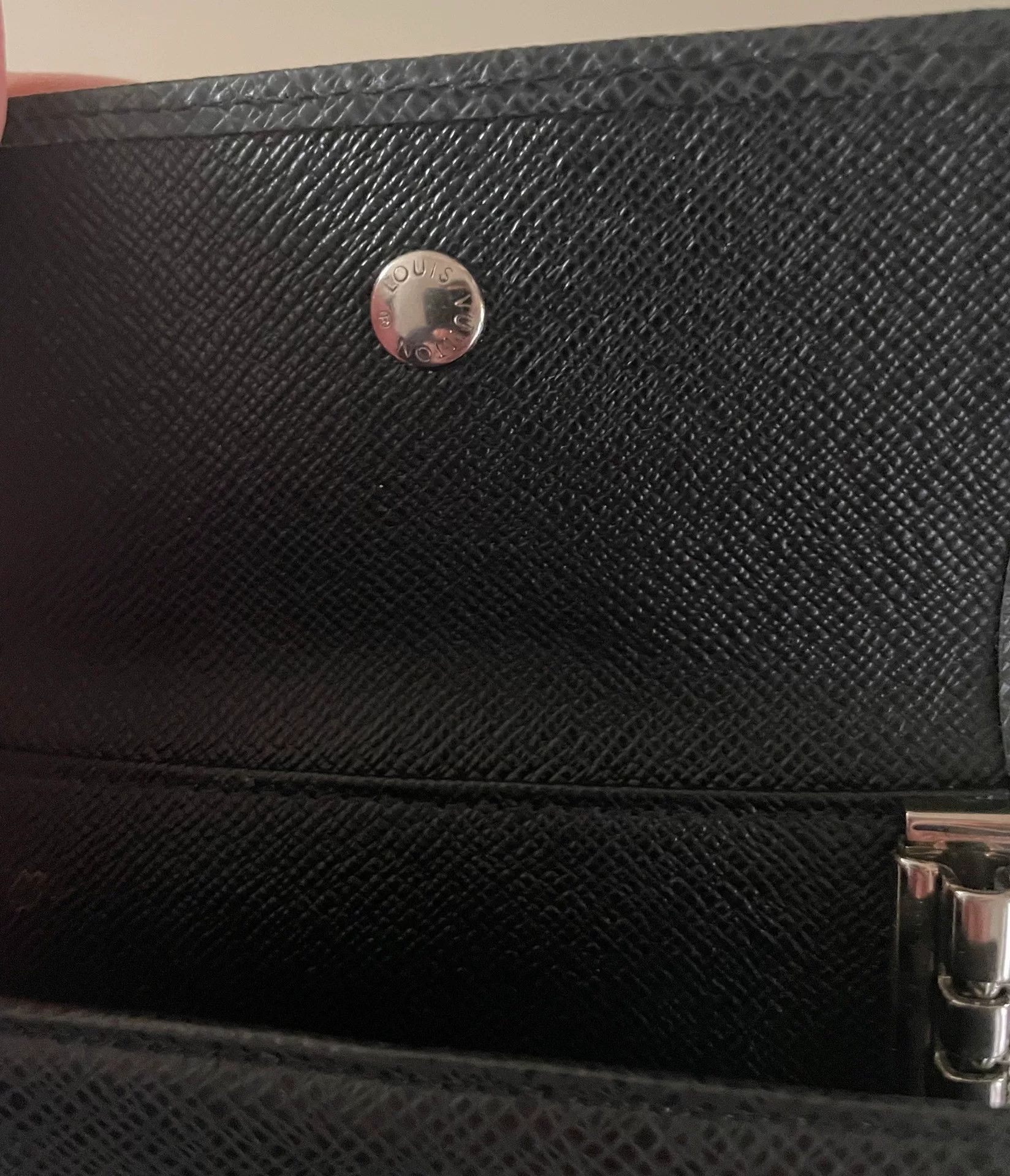 Louis Vuitton Louis Vuitton Key Pouch Size ONE SIZE - 4 Thumbnail
