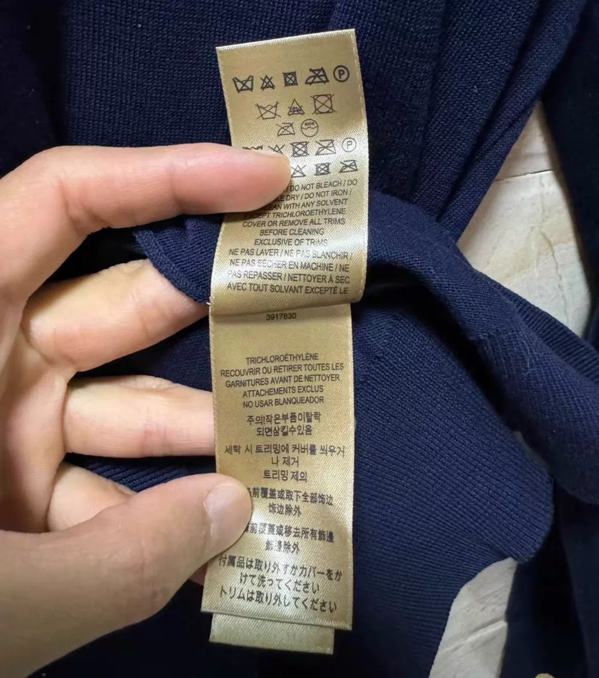 Burberry Burberry Knitwear with Hem Logo Size US L / EU 52-54 / 3 - 4 Thumbnail