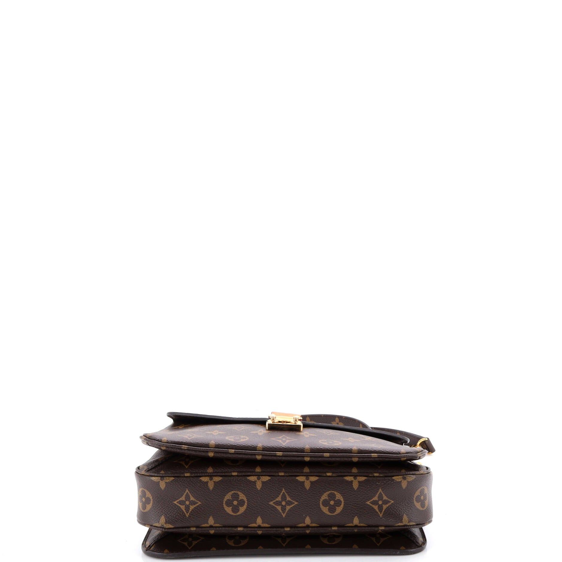 Louis Vuitton Pochette Metis Size ONE SIZE - 4 Thumbnail